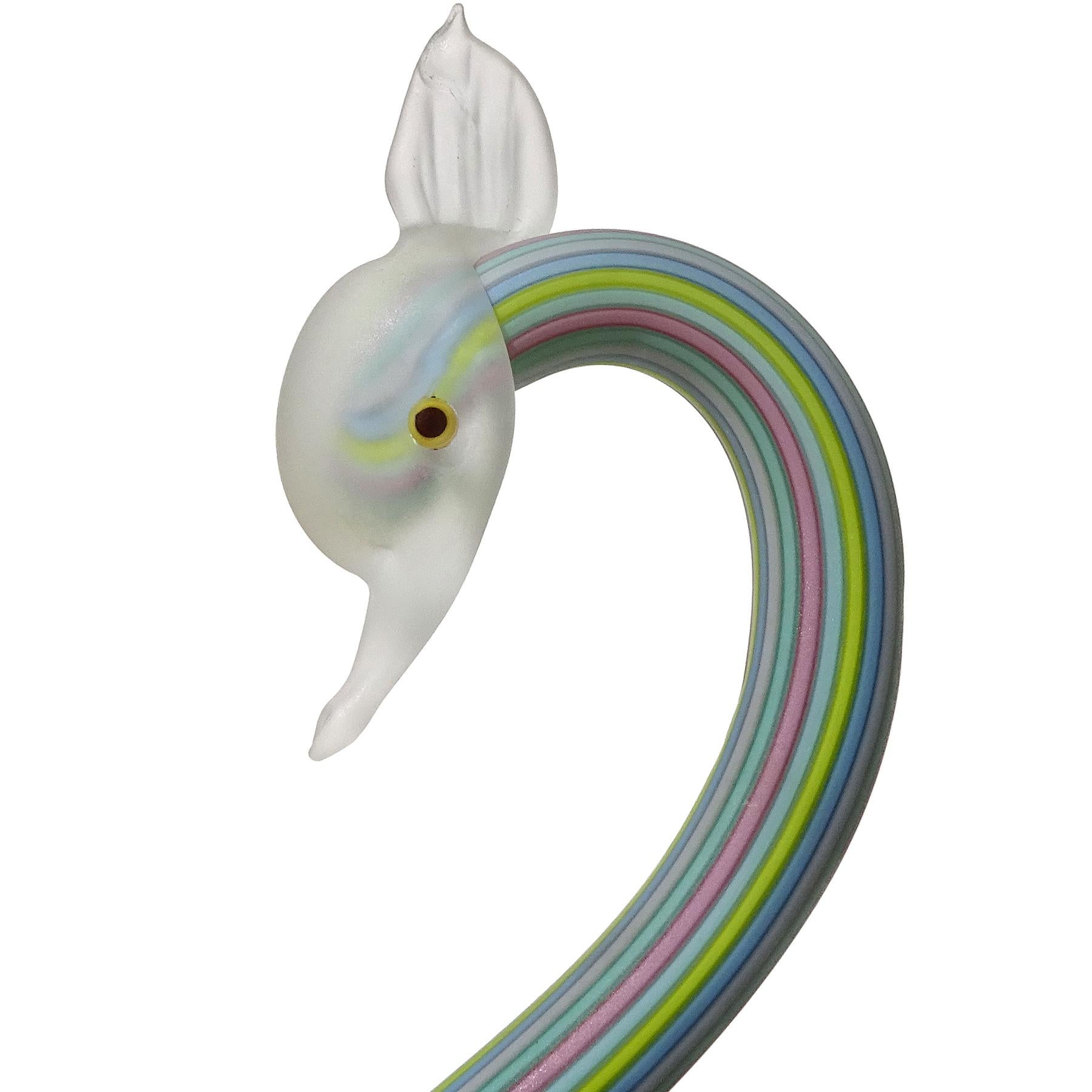 Mid-Century Modern Fratelli Toso Murano Rainbow Filigrana Ribbons Italian Art Glass Swan Figurine For Sale