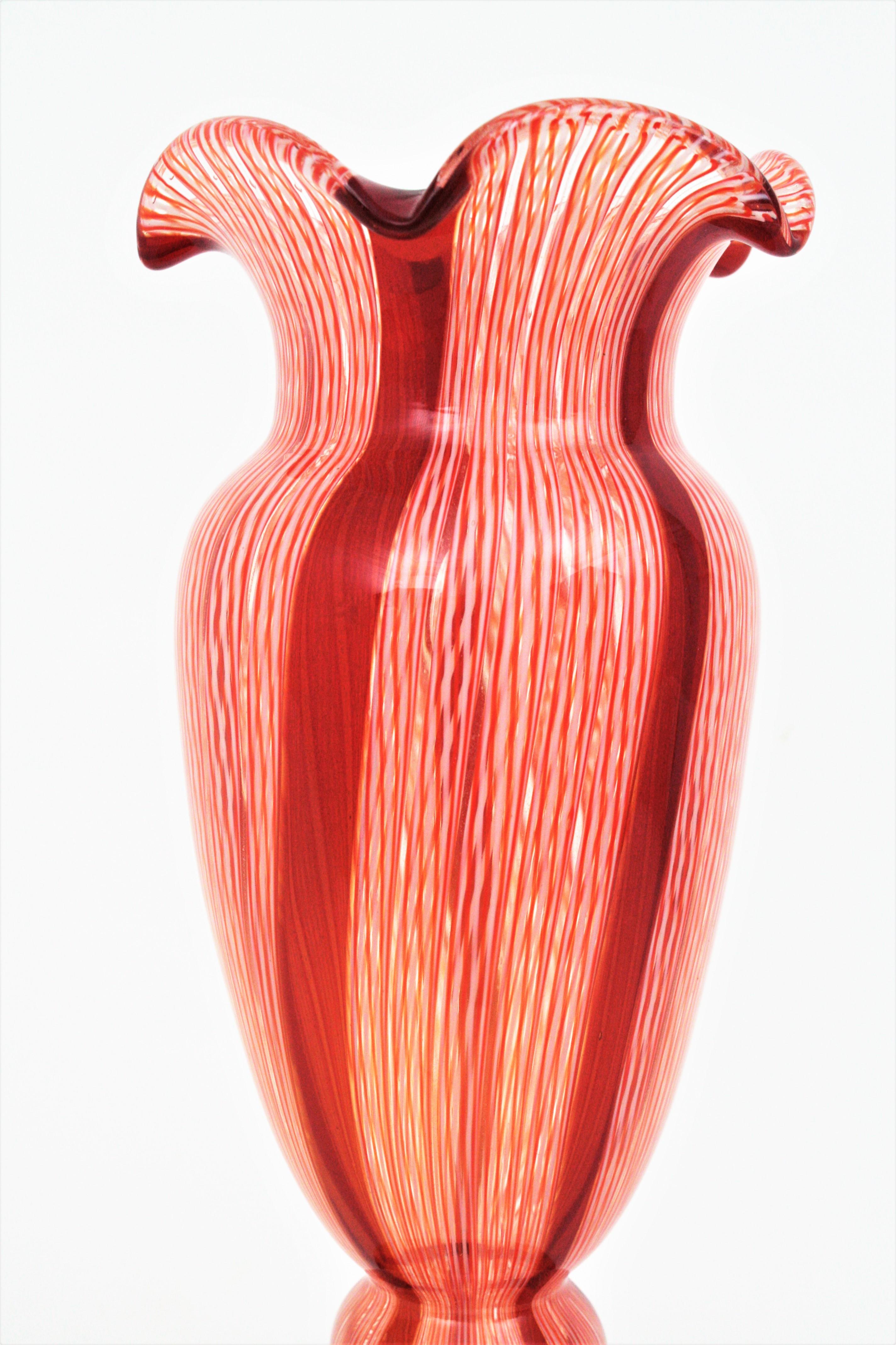 Italian Fratelli Toso Murano Red and White Ribbons Large Art Glass Vase For Sale