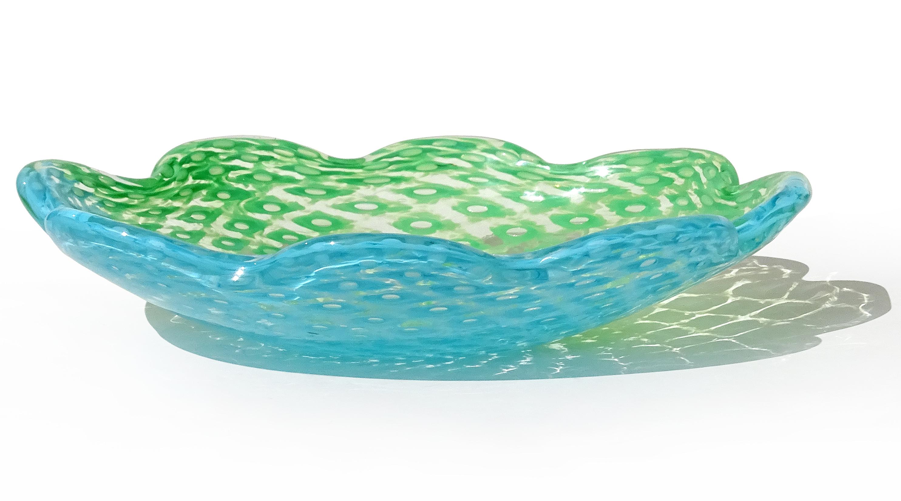 Hand-Crafted Fratelli Toso Murano Sky Blue Green Bubbles Italian Art Glass Centerpiece Bowl For Sale