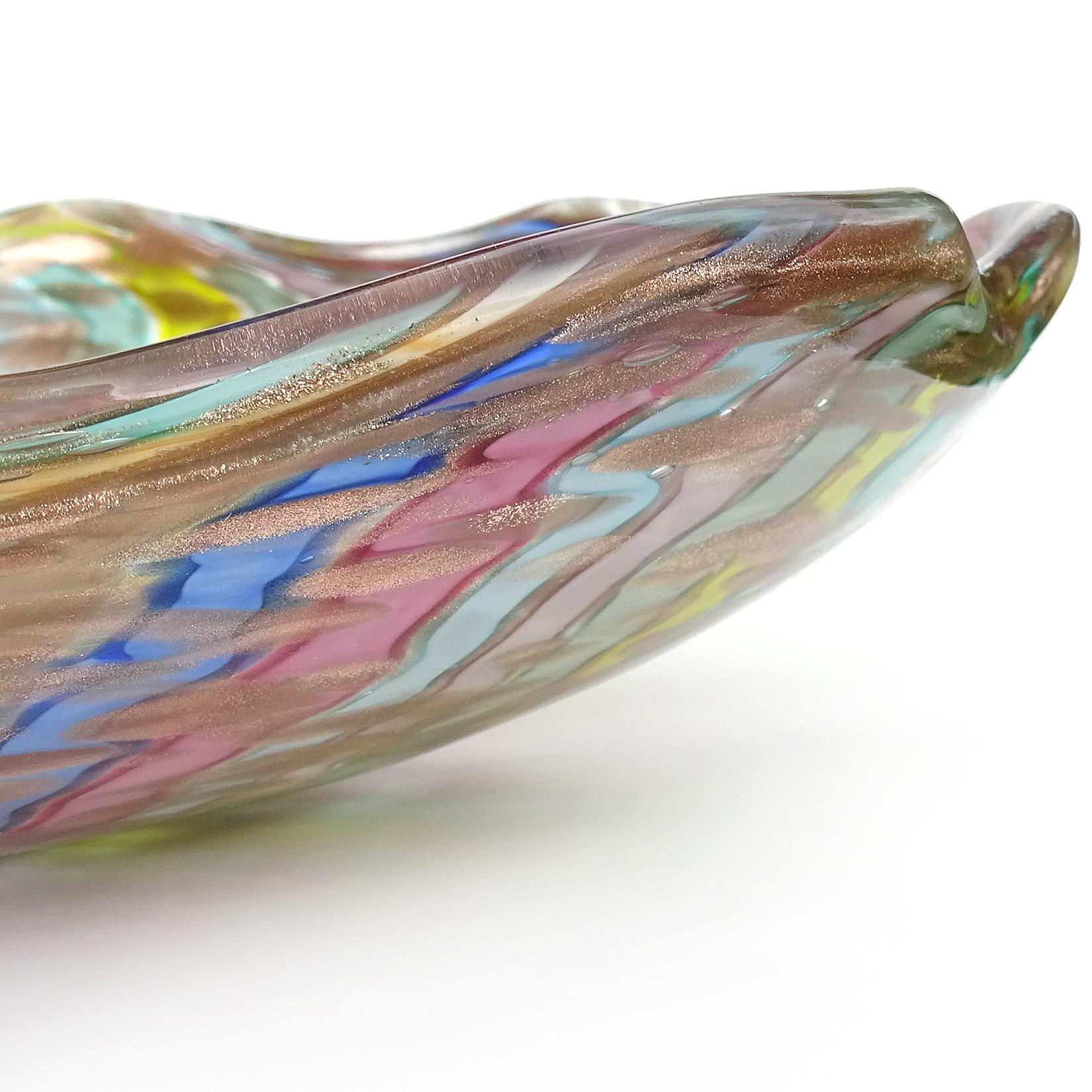 Fratelli Toso Murano Vintage Rainbow Ribbons Aventurine Italian Art Glass Bowl In Good Condition In Kissimmee, FL