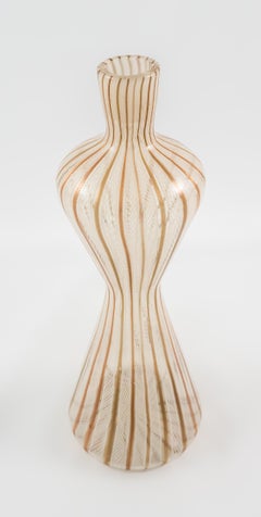 Fratelli Toso Murano White Aventurine Ribbons Hourglass Vase