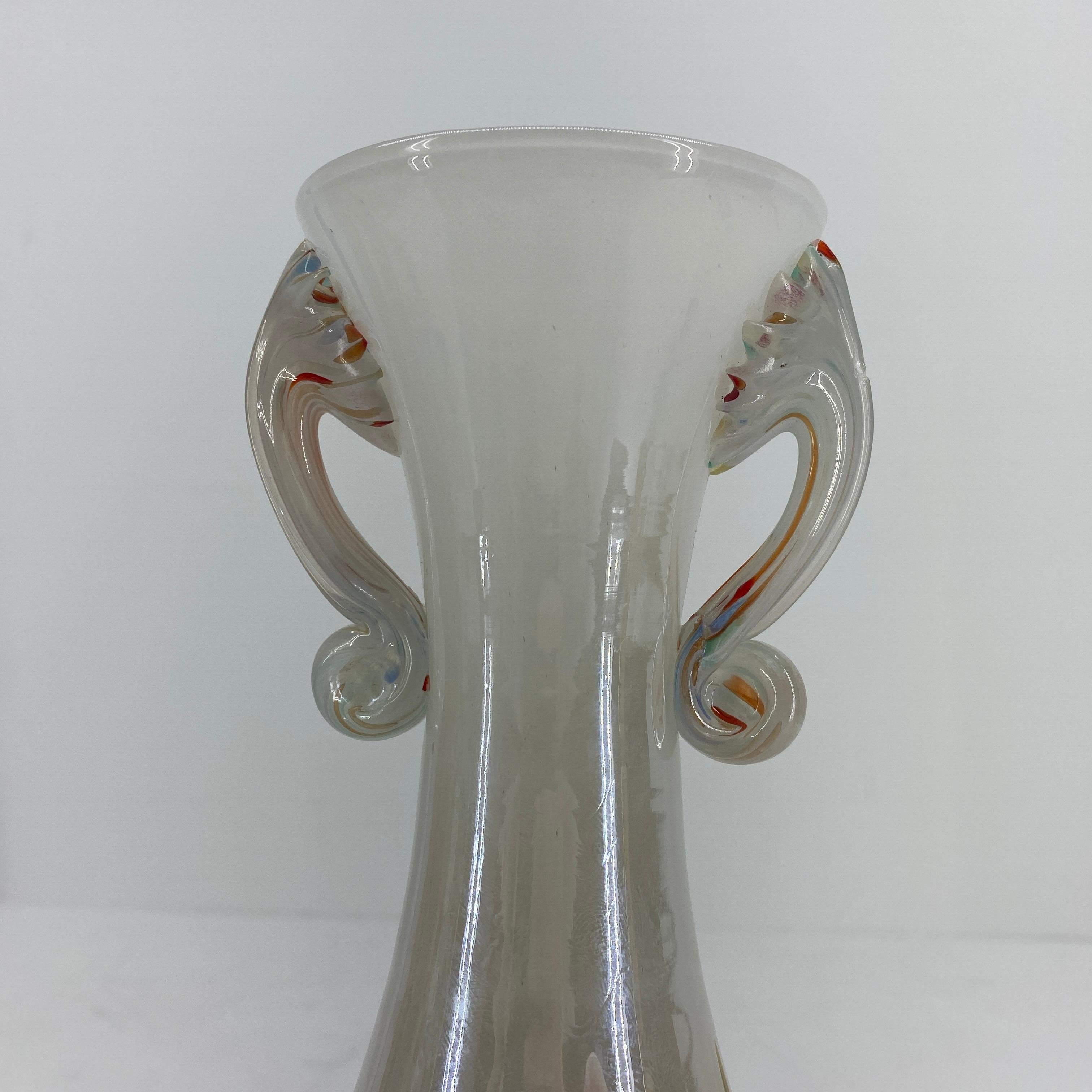 Fratelli Toso Murano White Opalescent Italian Art Glass Vase 3