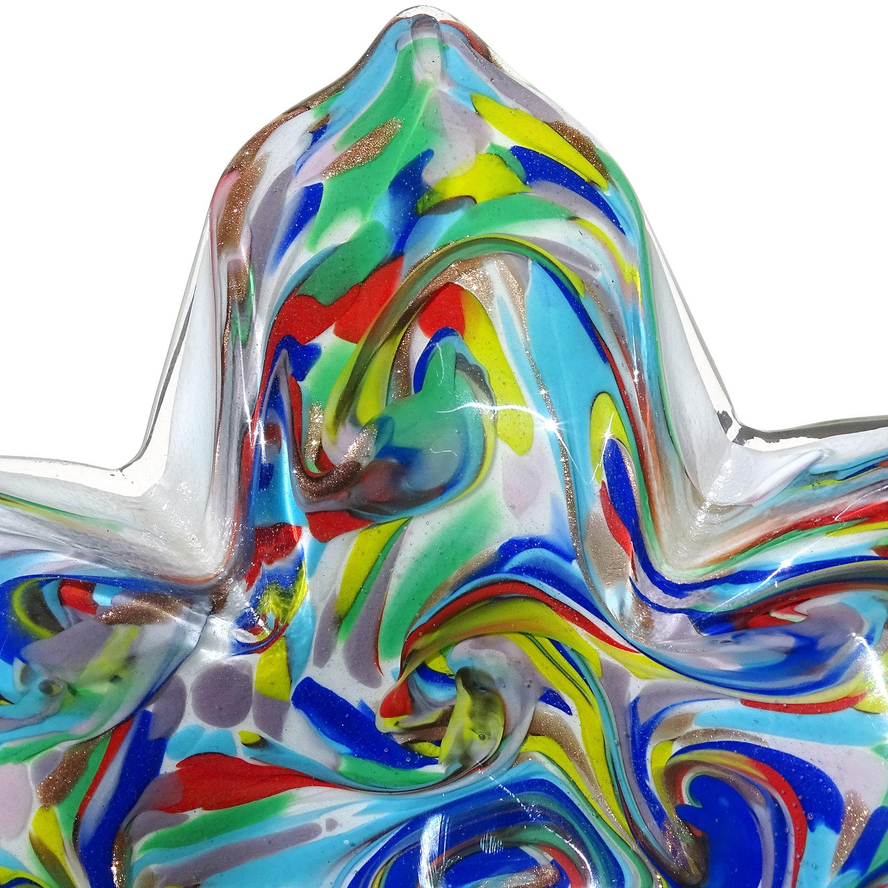 Italienische Fratelli Toso Murano-Sternschale aus weißem Regenbogen-Kunstglas mit Wirbeln im Zustand „Gut“ im Angebot in Kissimmee, FL