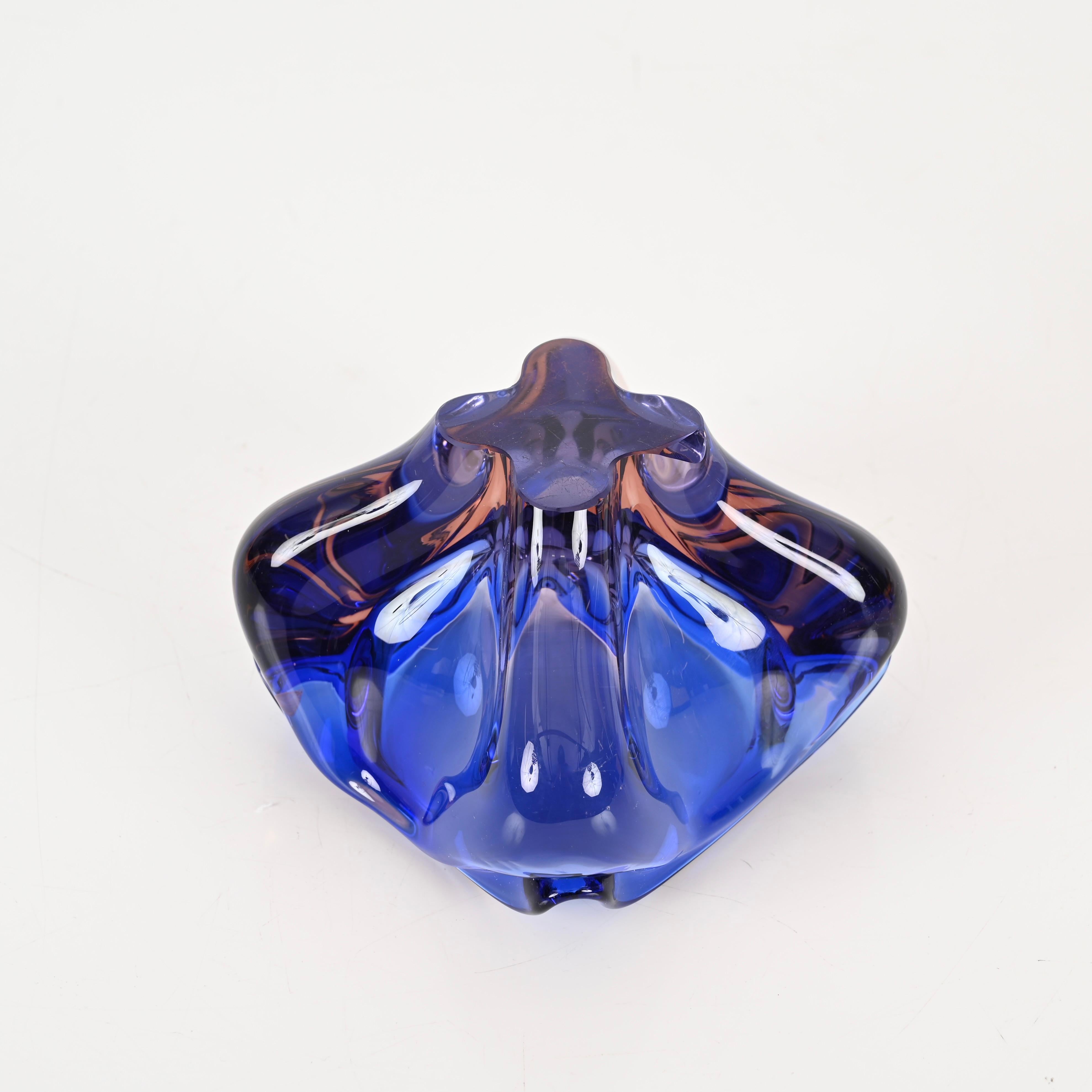 Bol en verre Murano Glass Sommerso rose et bleu de Fratelli Toso, Italie, années 1960 en vente 5