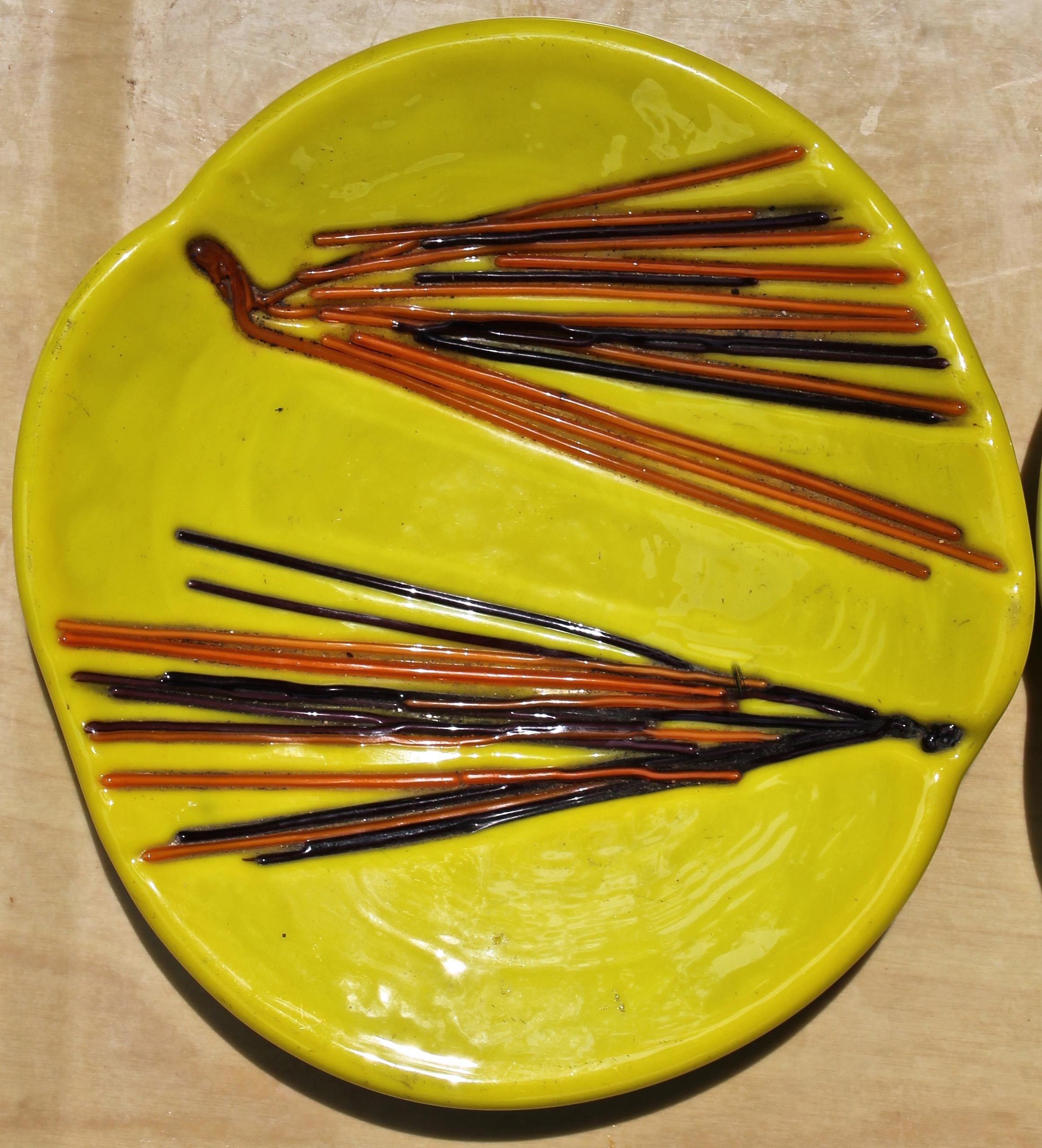 Mid-Century Modern Fratelli-Toso Two Murano Pasta Glass Vetri Plates For Sale