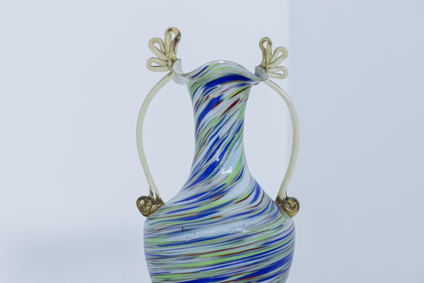 Early 20th Century Fratelli Toso Vintage Colored Murano Glass Vase, 1920s For Sale