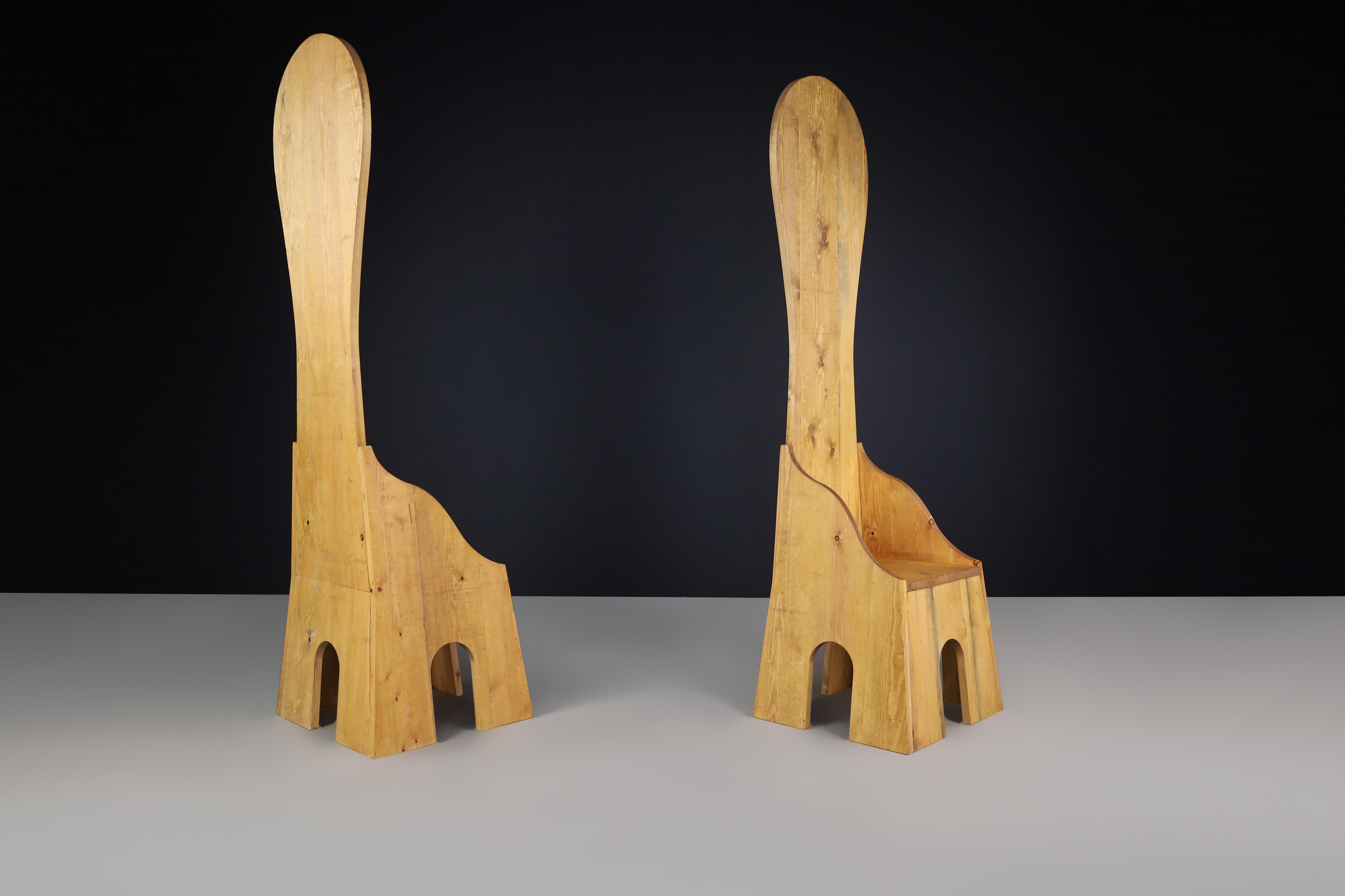 Sillas Fratina de madera de pino diseñadas por Mario Ceroli en 1972 por Poltronova. siglo XX en venta