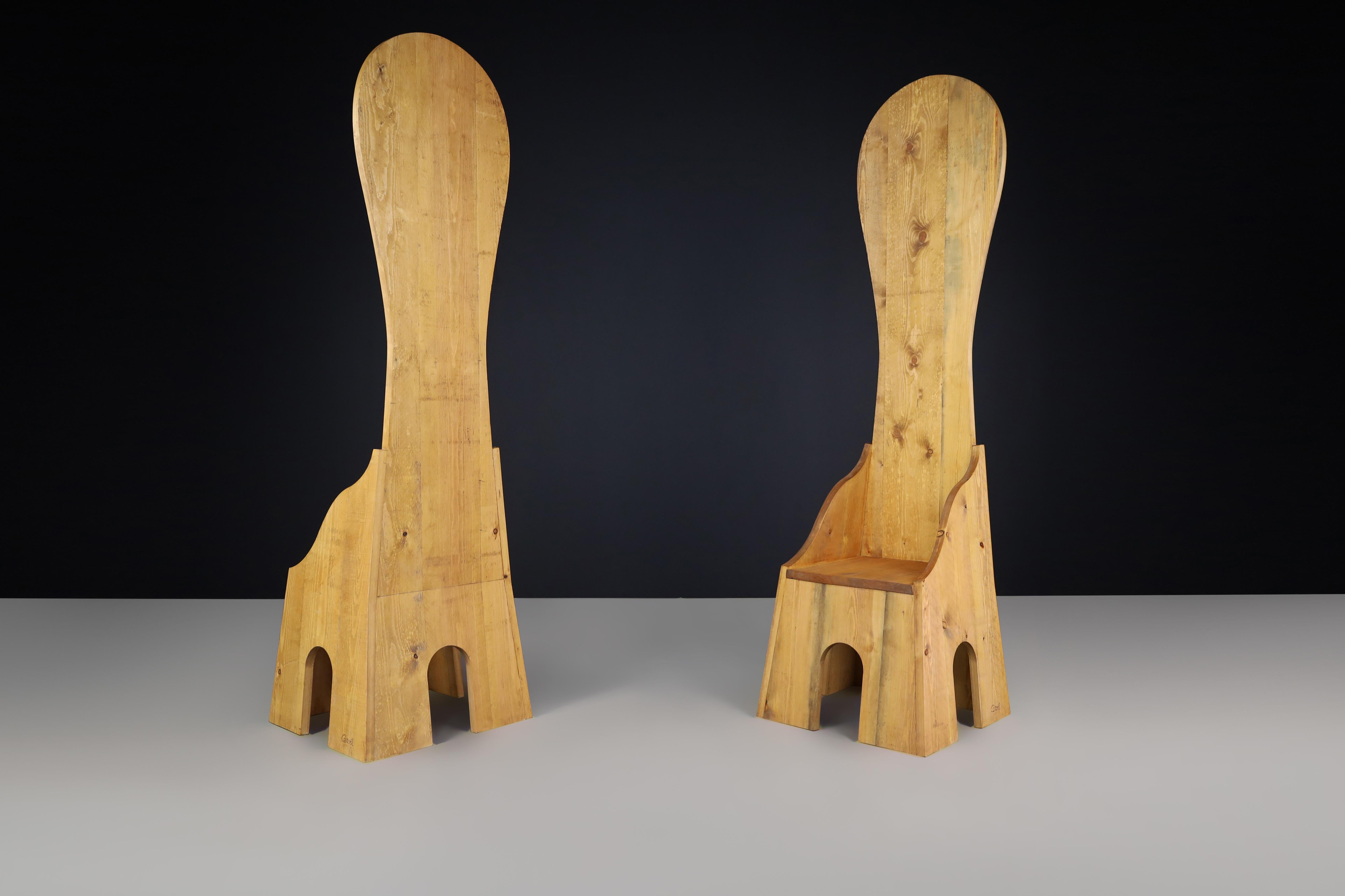 Sillas Fratina de madera de pino diseñadas por Mario Ceroli en 1972 por Poltronova. en venta 1