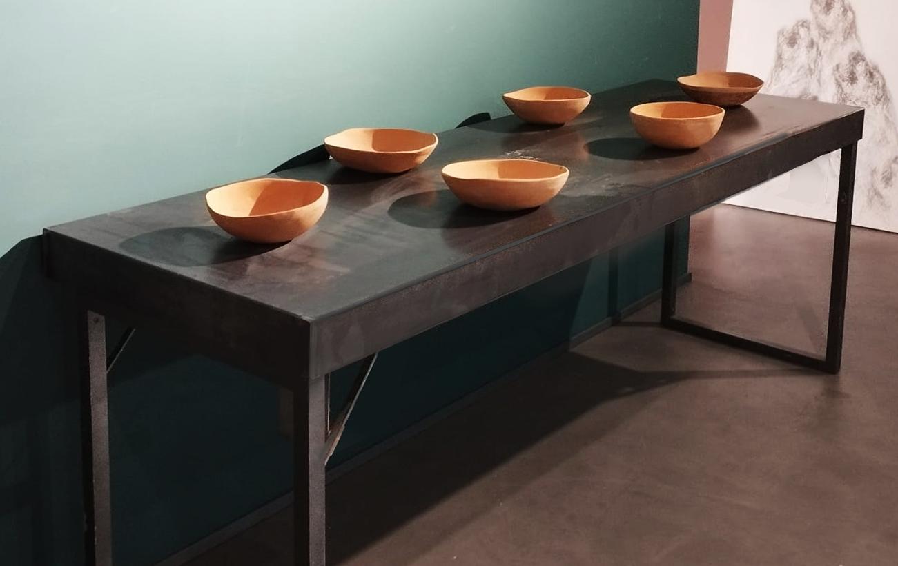 Fratina, metal oxide tables by Raoul Gilioli In New Condition For Sale In Torino, IT