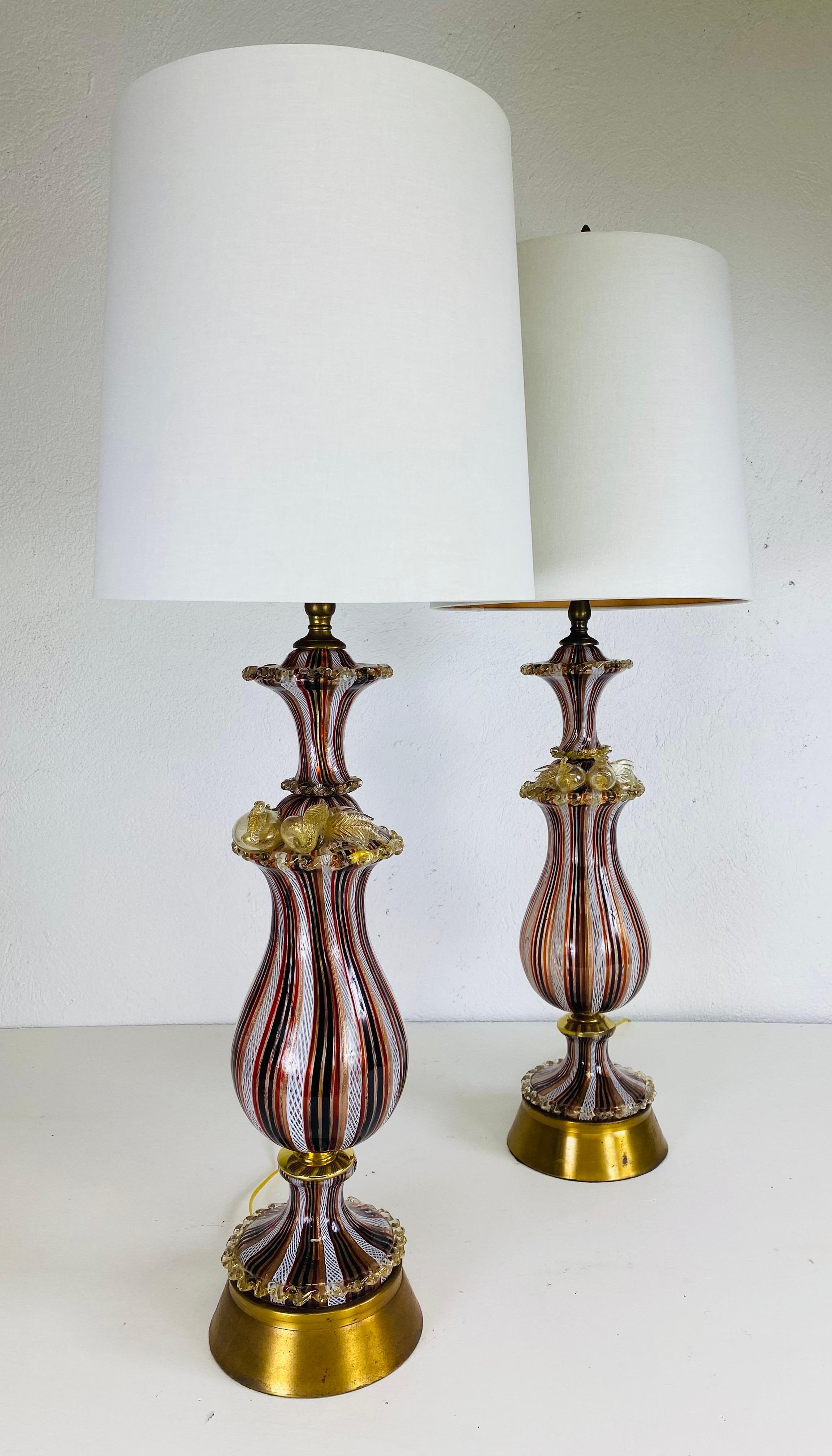 Frattelli Toso Murano Band Italienische Kunstglas-Tischlampen (Mitte des 20. Jahrhunderts) im Angebot