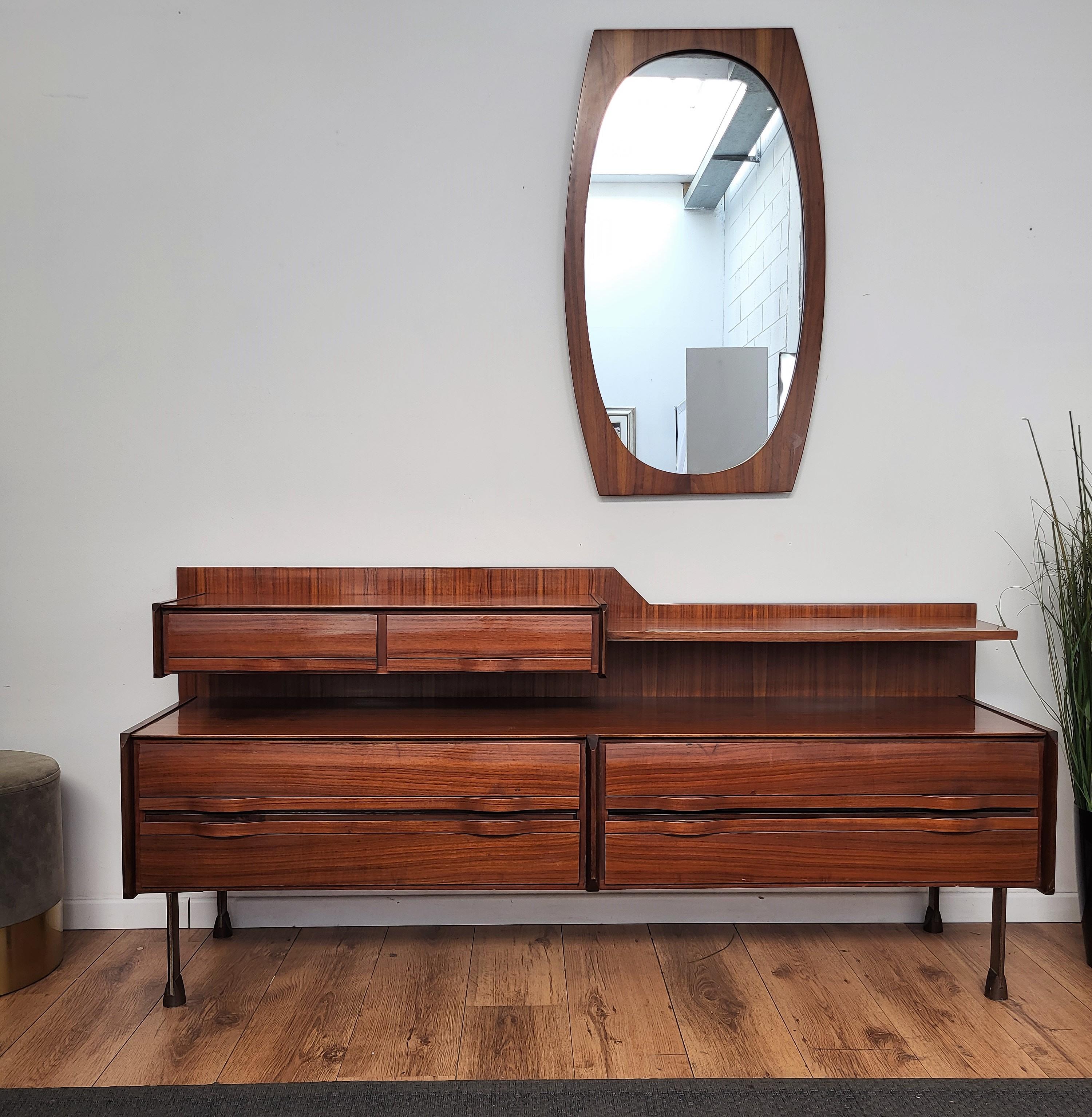 Mid-Century Modern Frattini 1960s Italian Art Deco Mid-Century Walnut Wood Credenza Sideboard