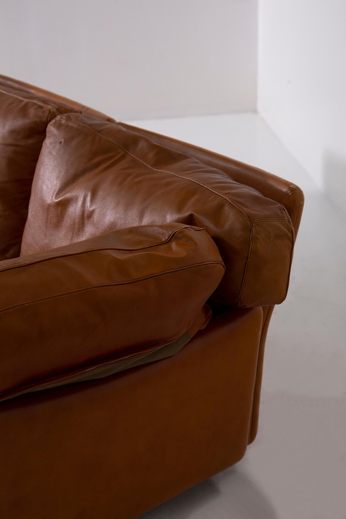 Frau Italian leather sofa by Tito Agnoli, Poppy model For Sale 1