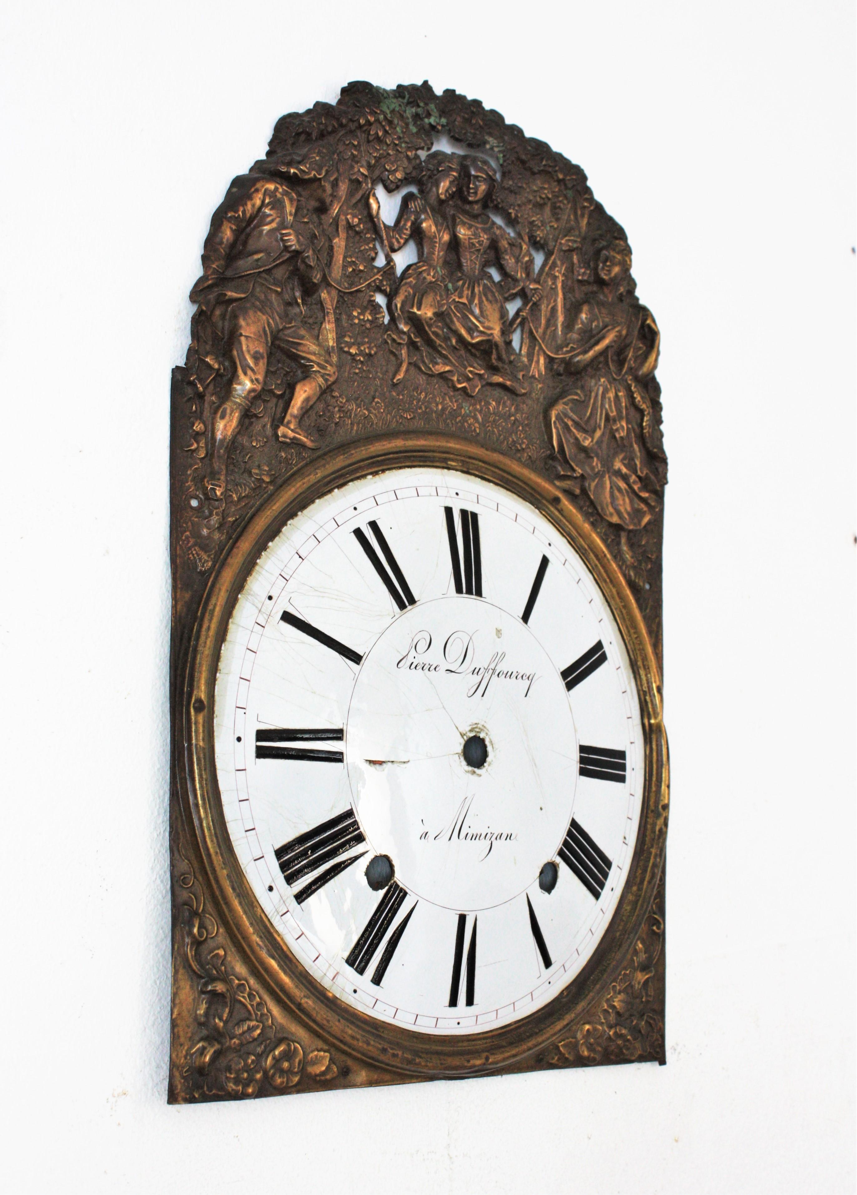 Frech Brass Repoussé Wall Clock Front Wall Decoration In Good Condition For Sale In Barcelona, ES