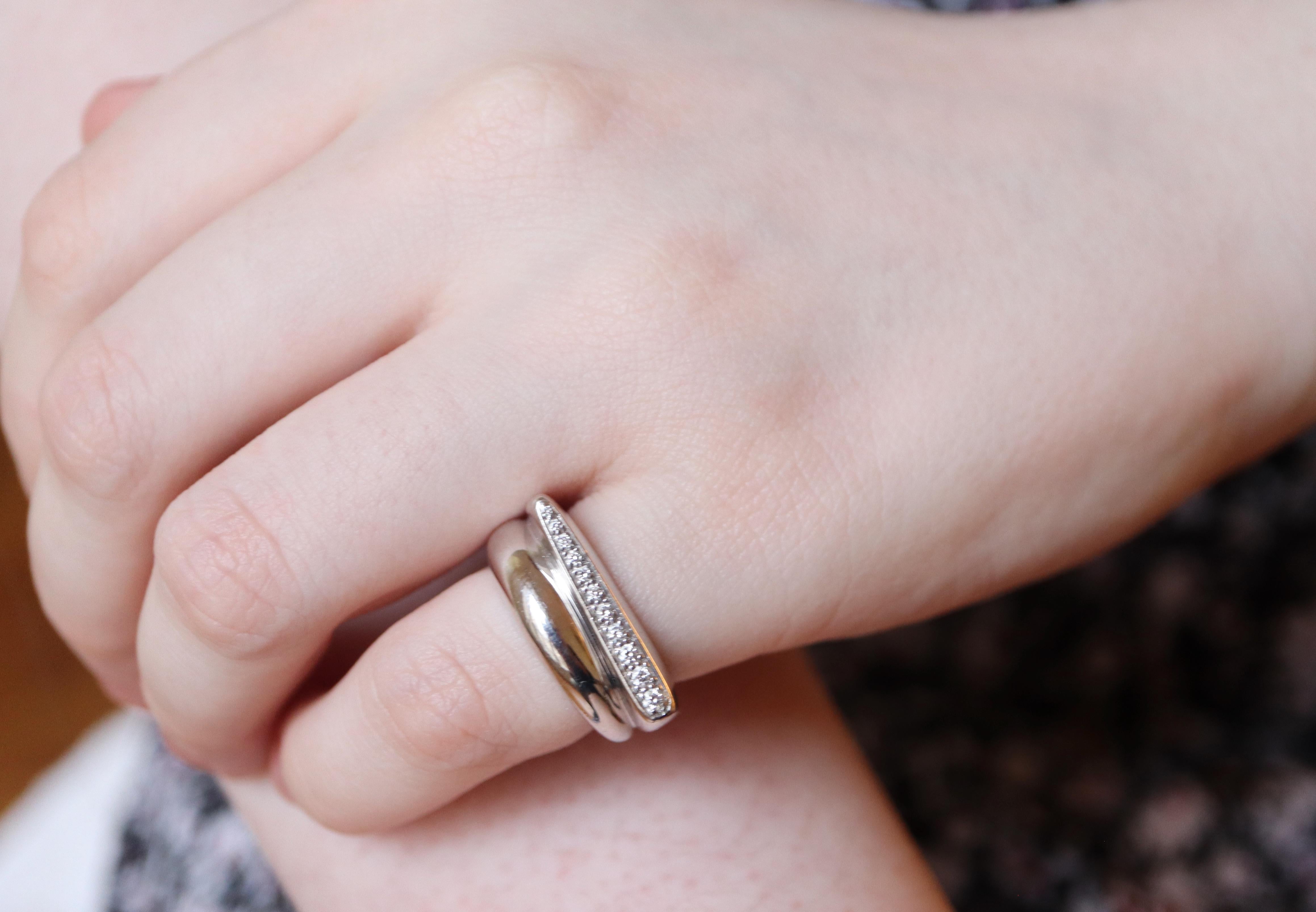 Fred Ring aus 18 Karat Weißgold mit 11 Diamanten besetzt (Brillantschliff) im Angebot