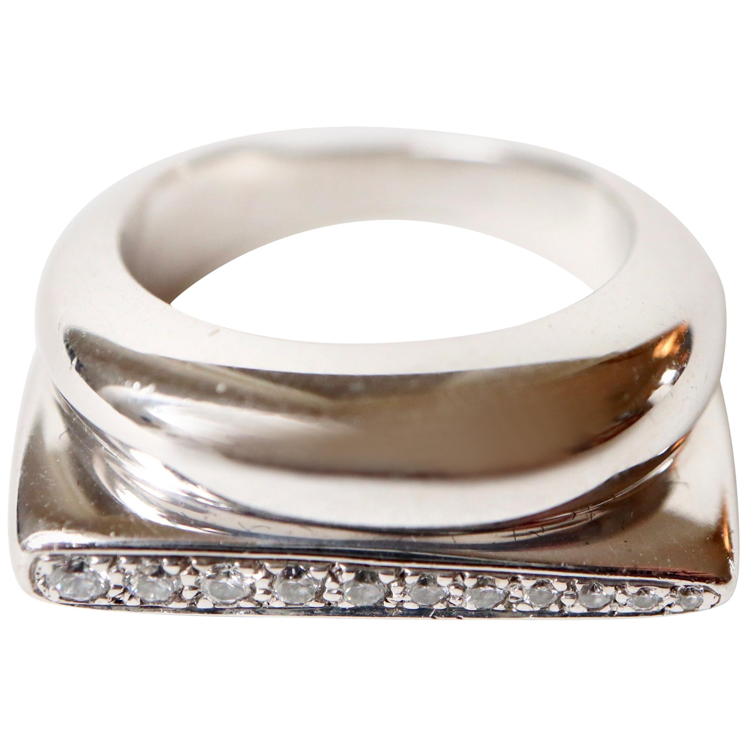 Fred 18 Karat white Gold Ring Set with 11 Diamonds For Sale
