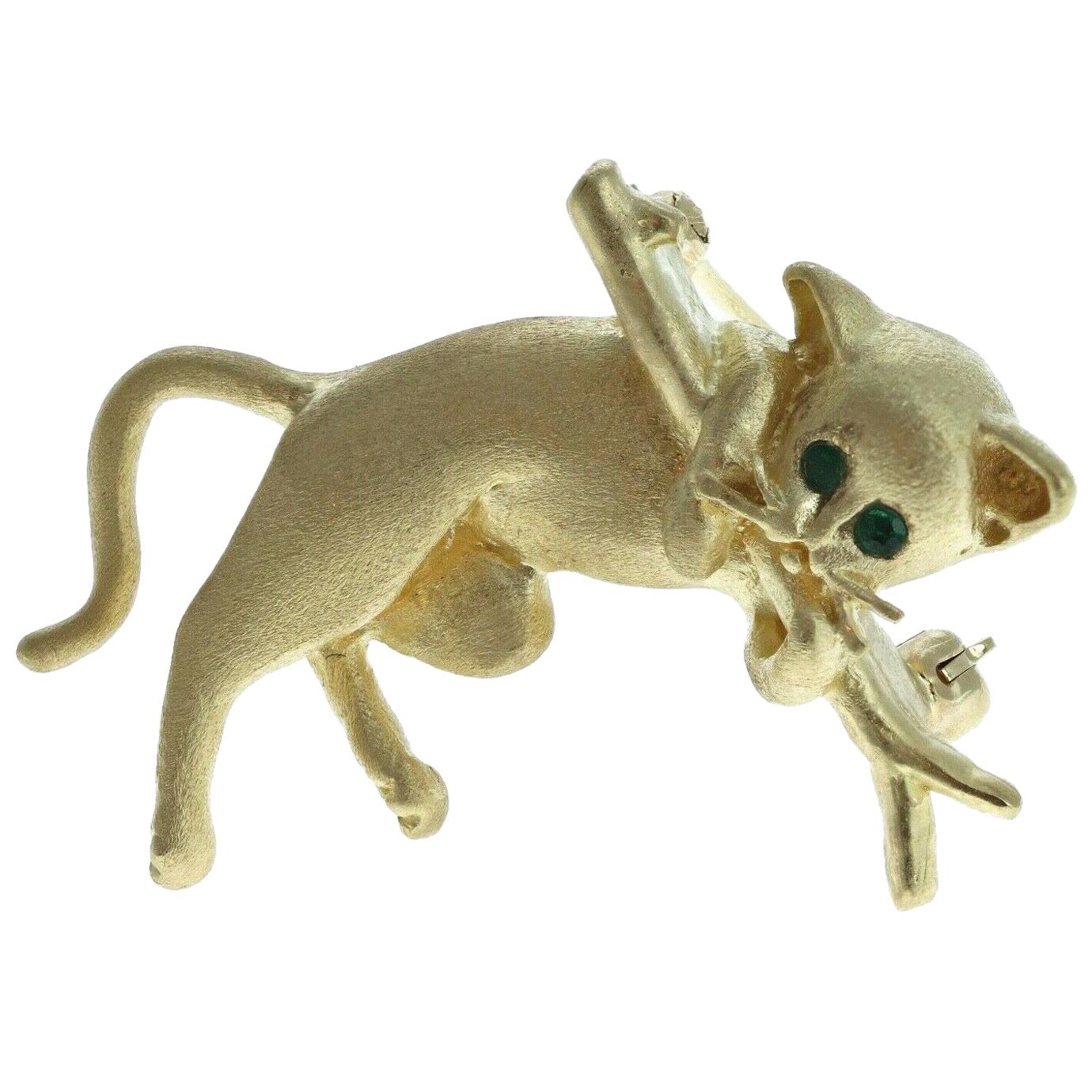 Fred 18 Karat Yellow Gold and Emerald Cat Brooch 8.8g at 1stDibs