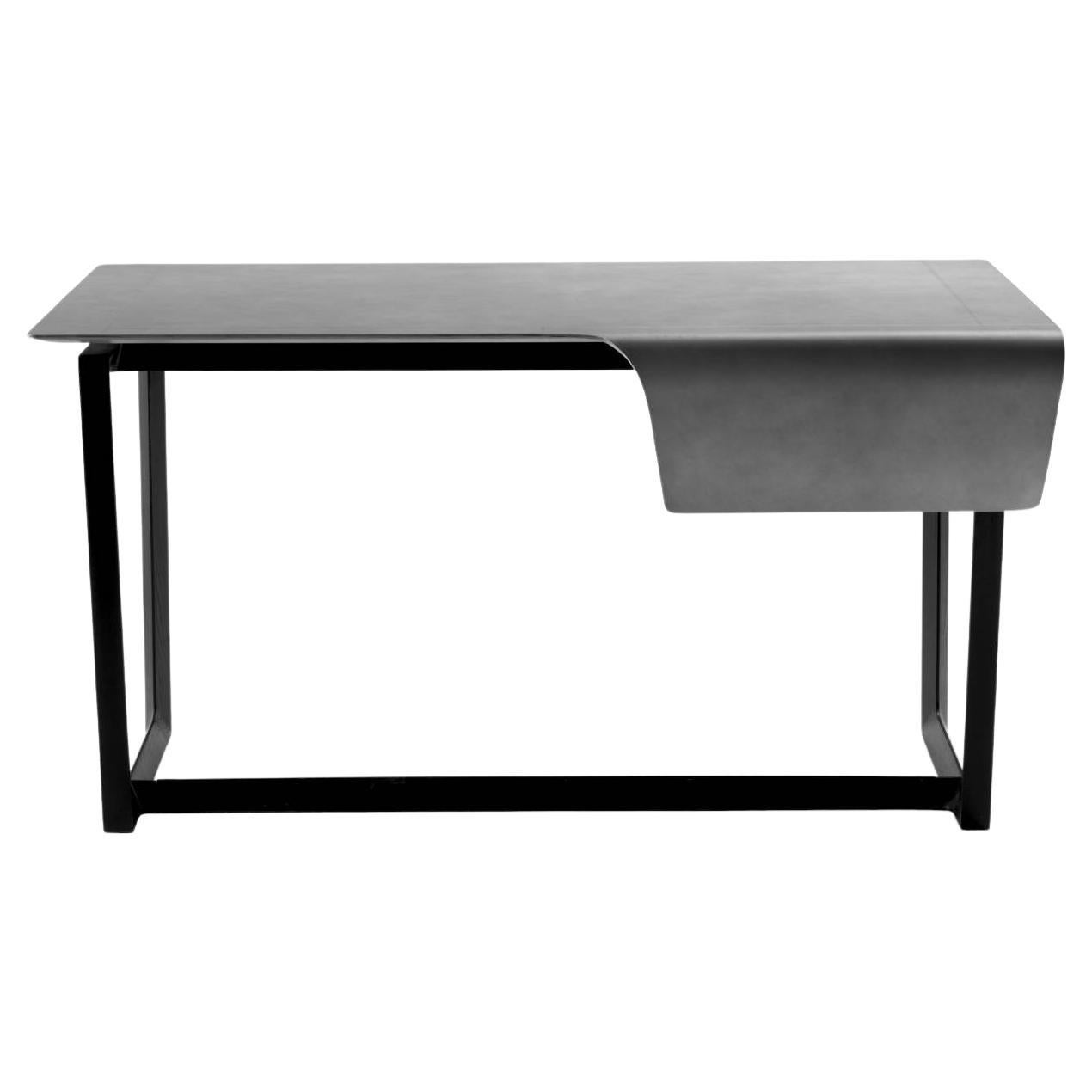 Fred Desk Top in Saddle Extra Leather Polvere Grey