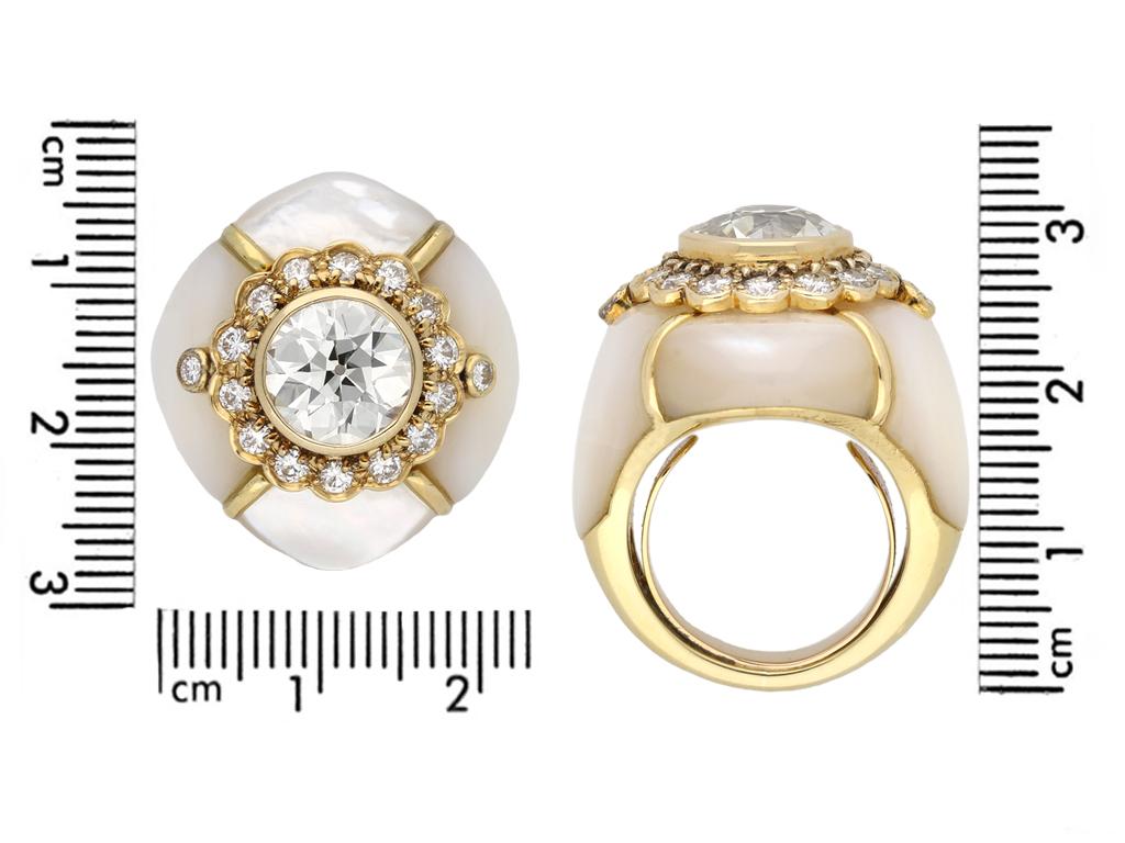 Fred Diamant- und Perlmutt-Cluster-Ring, französisch, um 1970. Damen im Angebot