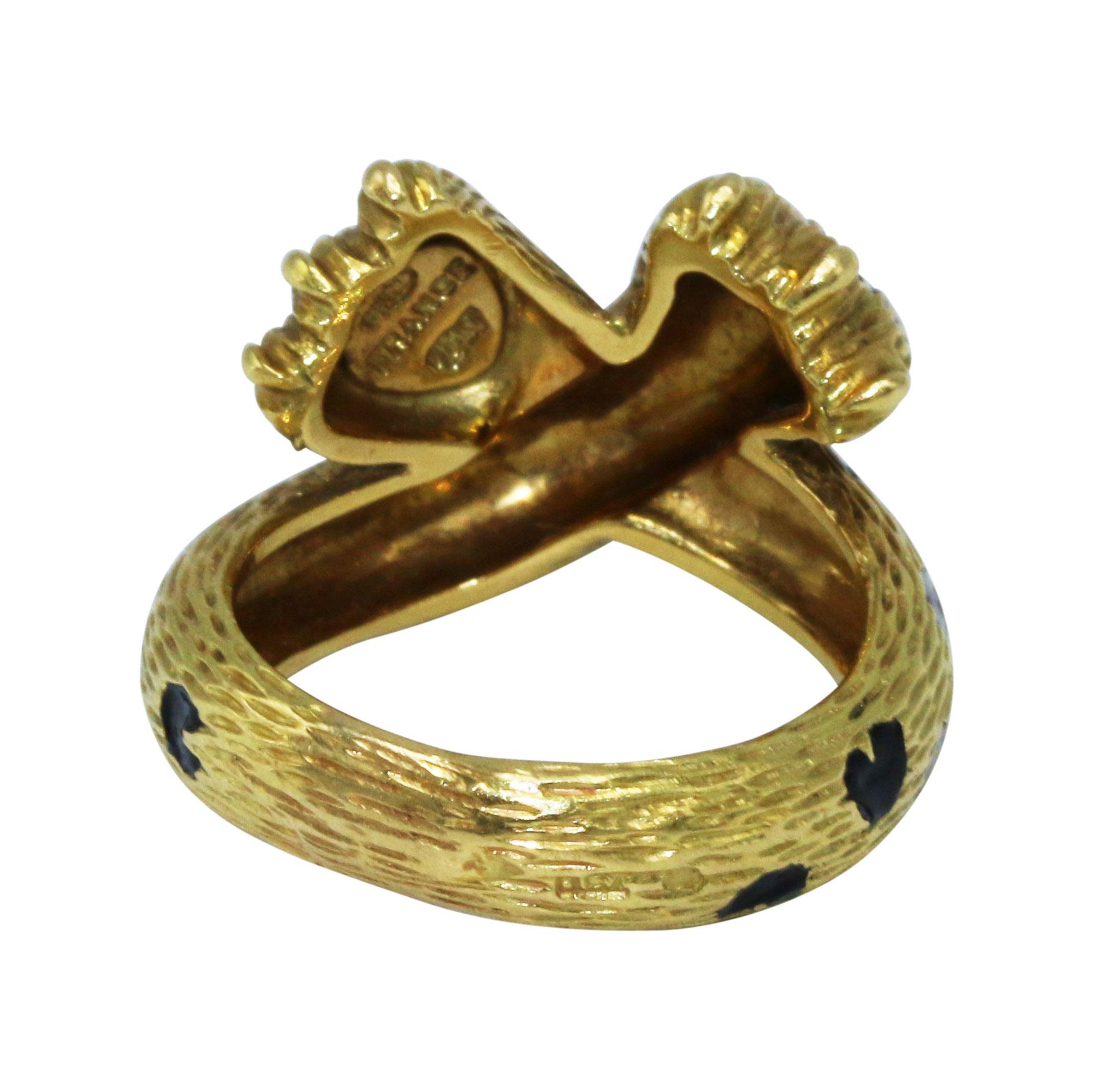 Fred Enamel and Gold Panther Ring In Excellent Condition In Miami, FL