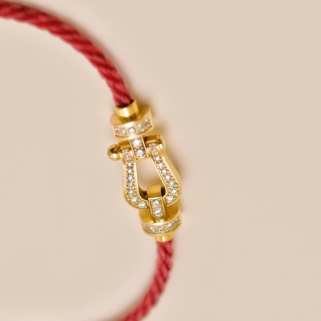 Fred Force Pulsera de 10 Diamantes de Oro Amarillo de 18 K con Cordón Rojo Modelo Mediano en Excelente estado para la venta en Banbury, GB