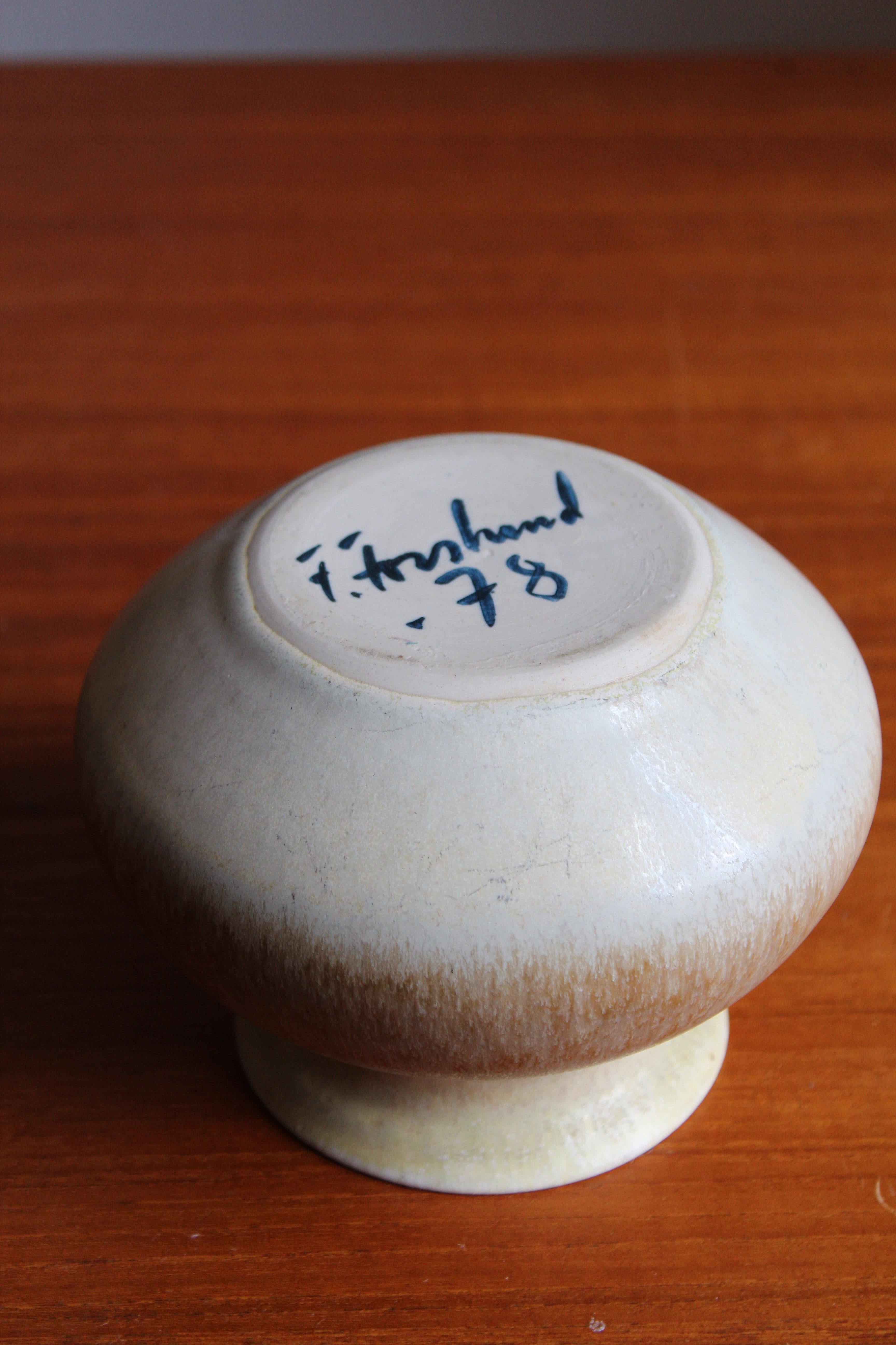 Fred Forslund, Small Vase, Glazed Stoneware, Artists Studio, Sweden, 1978 In Good Condition In High Point, NC