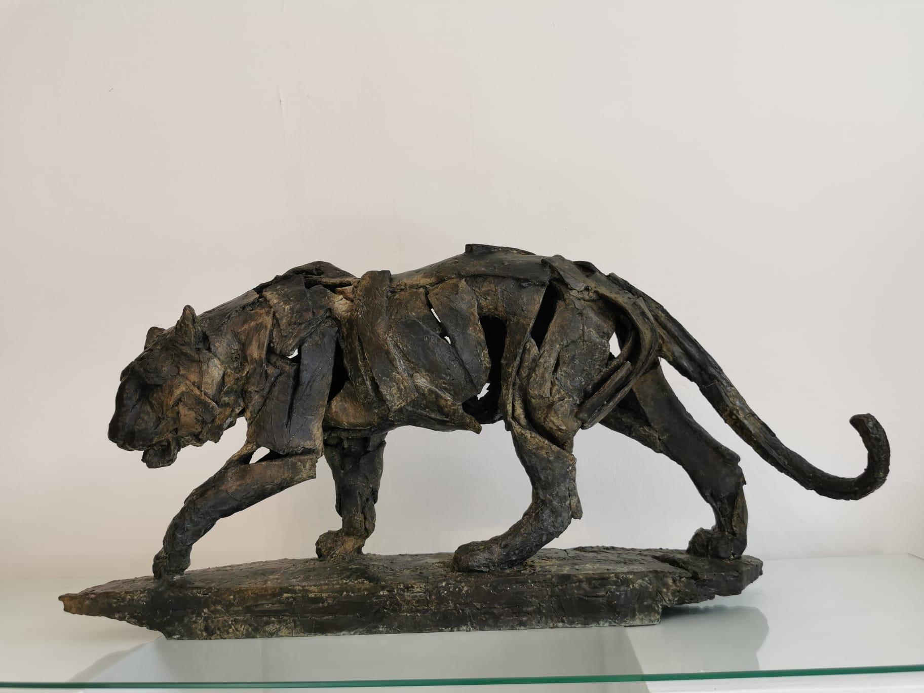 Walking Tiger