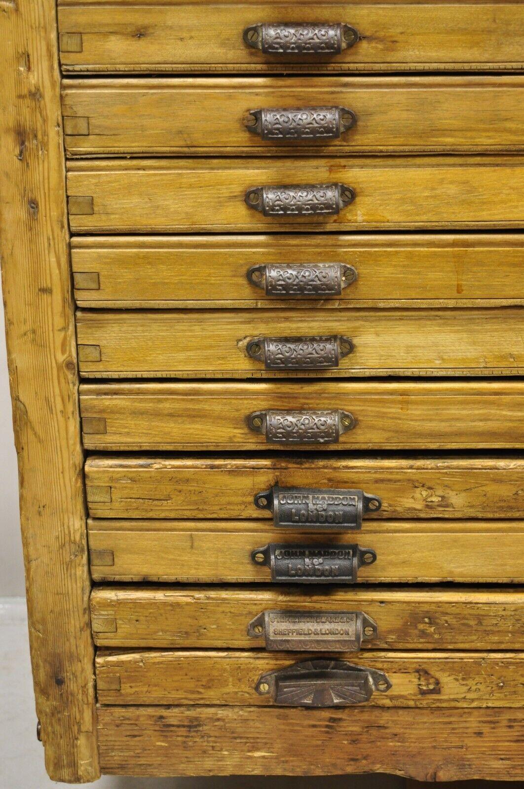 Fred K. Ullmer London Double 32 Schubladen-Aquarellmacher-Schrank mit flachem File-Druckschrank (19. Jahrhundert) im Angebot