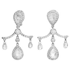 Fred Leighton Platin-Ohrringe mit 4,42 Karat Briolette-Diamant im Birnenschliff im Birnenschliff