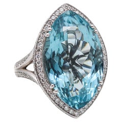 Fred Leighton Cocktail Ring 18Kt Gold With 26.77 Ctw In Diamonds And Aquamarine