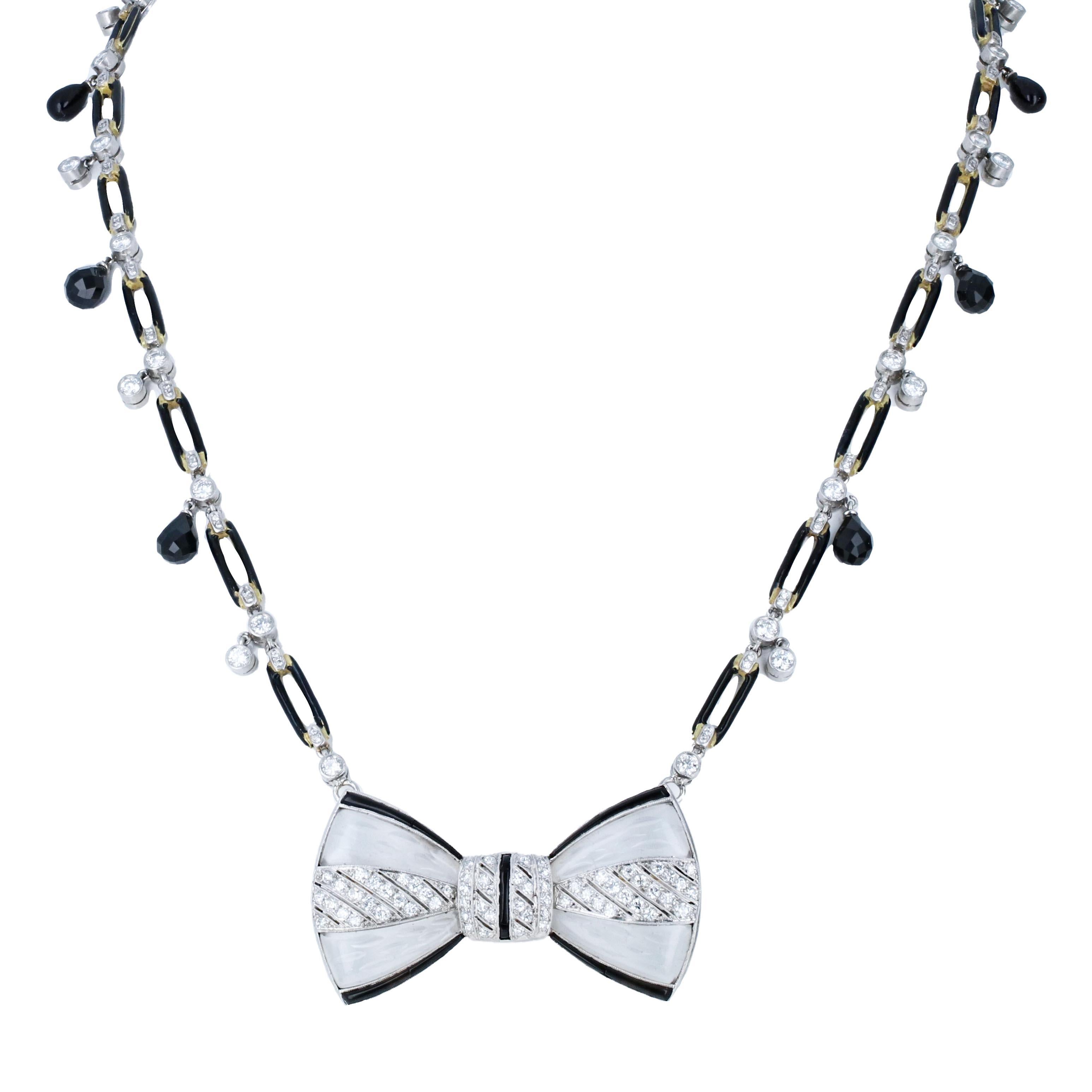 Fred Leighton - Collier à nœud en diamants, onyx et cristal de roche Excellent état - En vente à Beverly Hills, CA