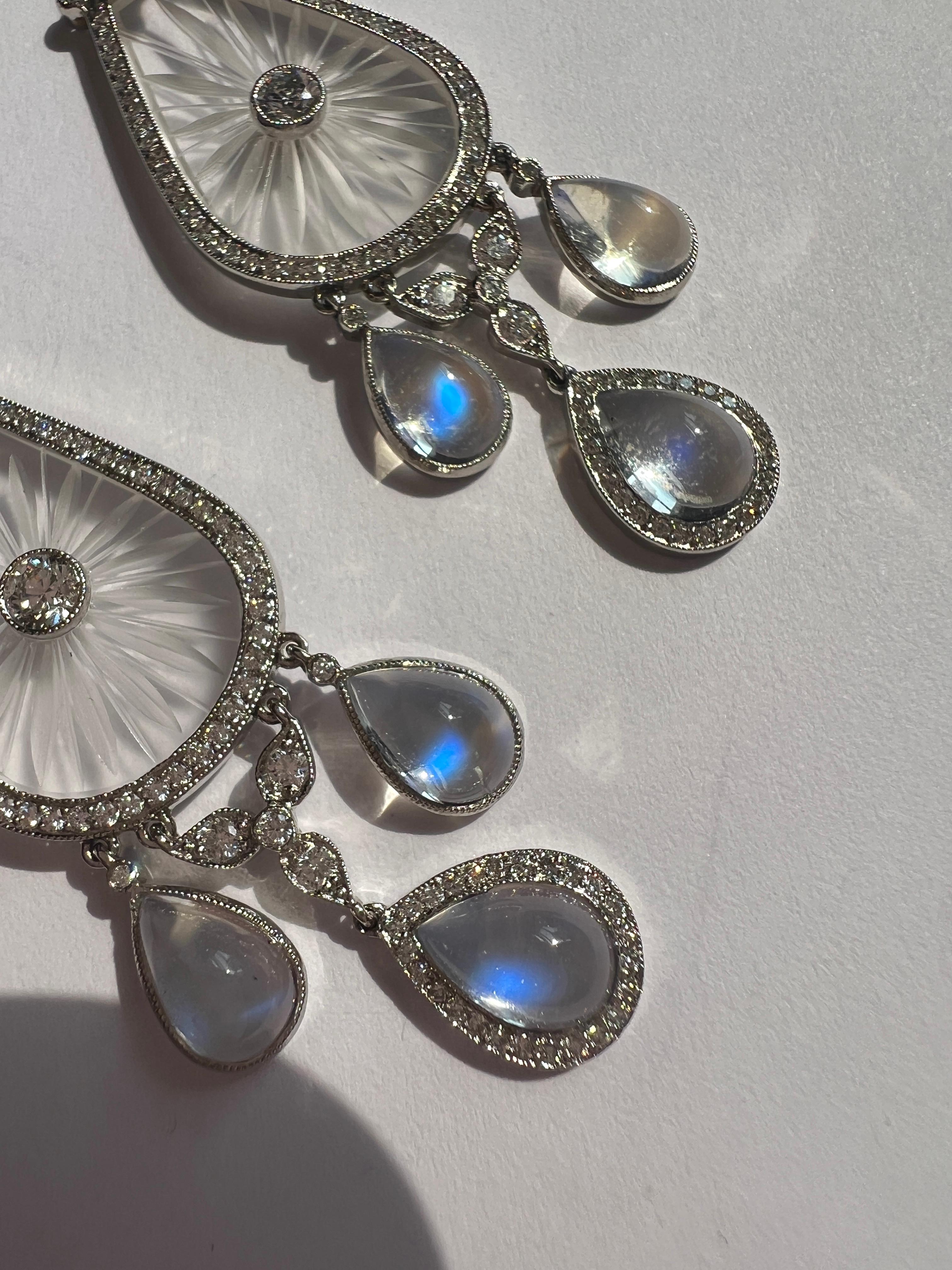 Fred Leighton Diamond Rock Crystal and Moonstone Chandelier Earrings im Zustand „Hervorragend“ im Angebot in New York, NY