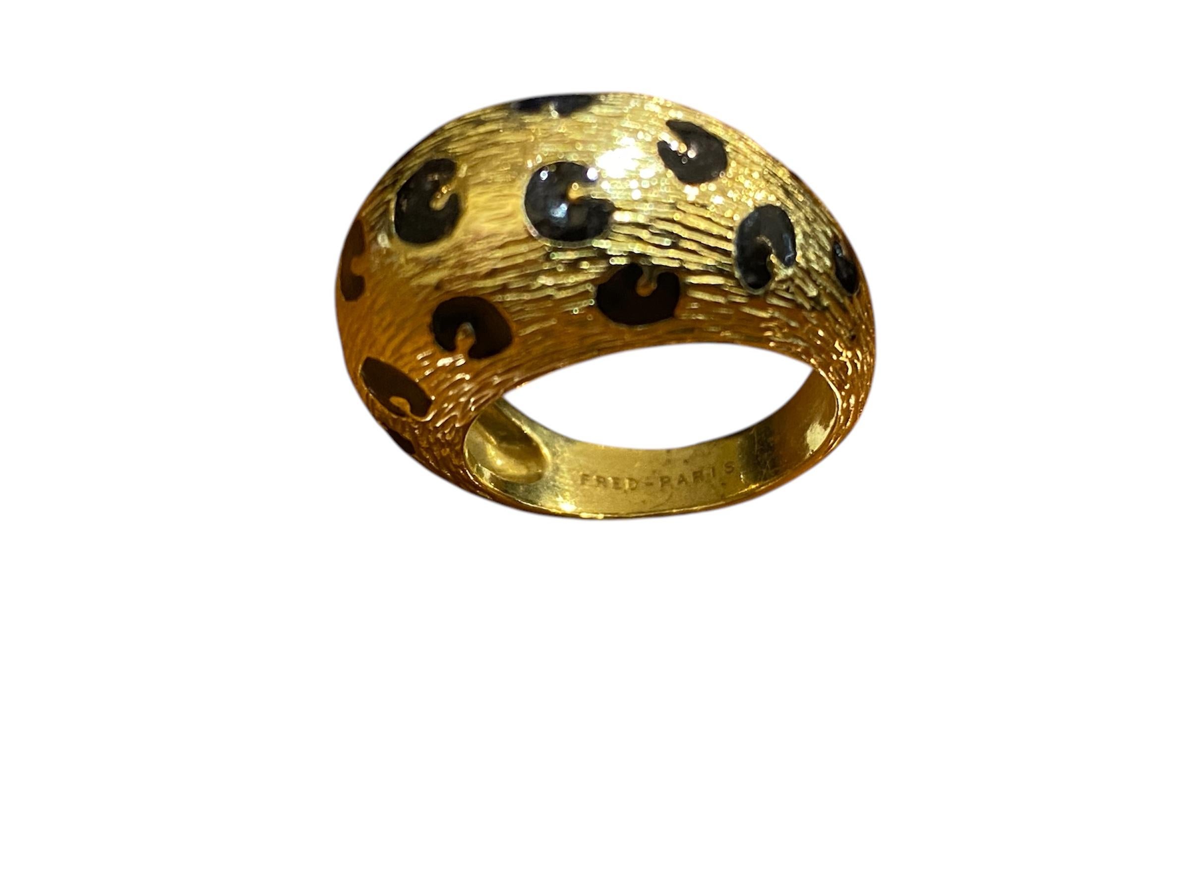 Fred Leopard Ring in Gold and Enamel For Sale 2