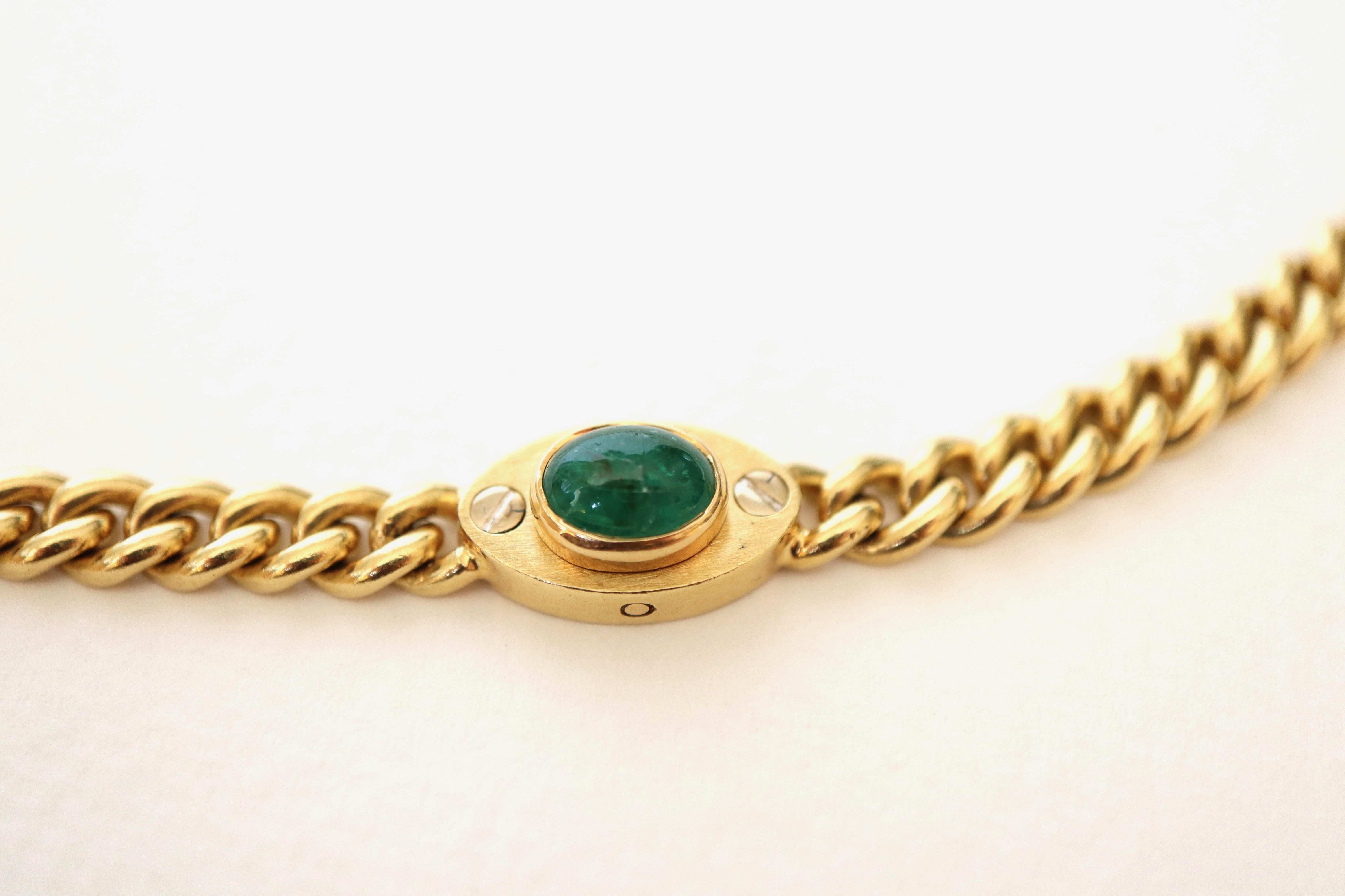 Taille cabochon Fred Sautoir, collier long en or jaune 18 carats et chrysoprases, circa 1970 en vente