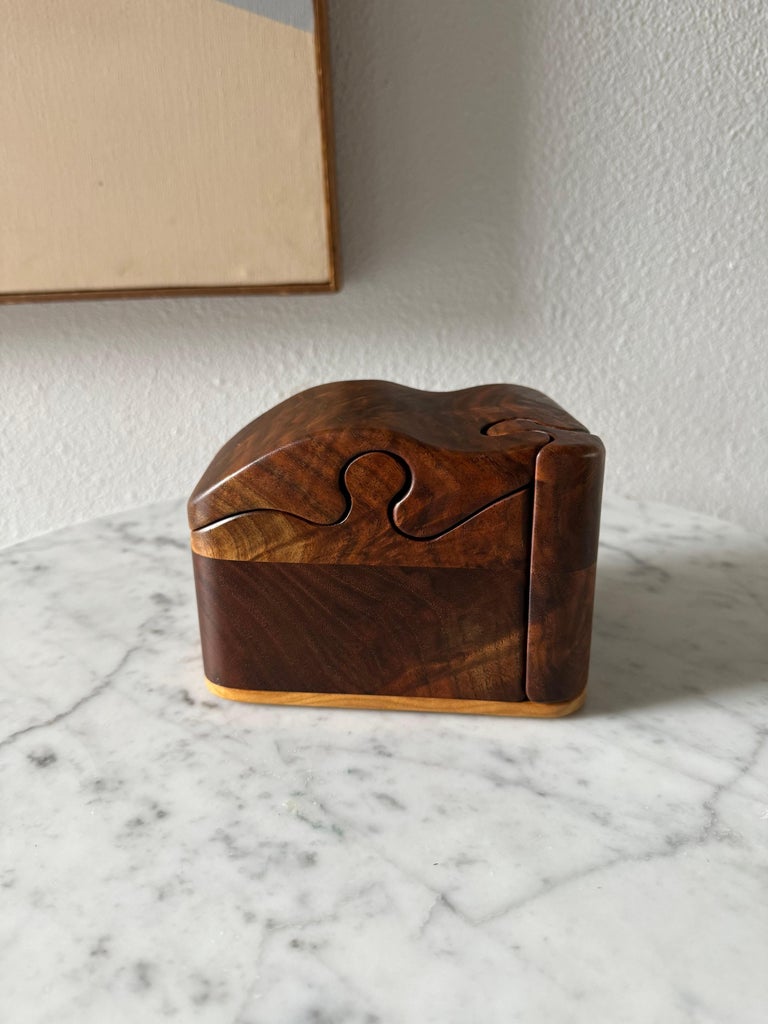 米国製【Fred & Marilyn Buss】パズル アートオブジェ 小物入れ Vintage Buss Wooden Puzzle Box: Bubinga & Koa Artisan