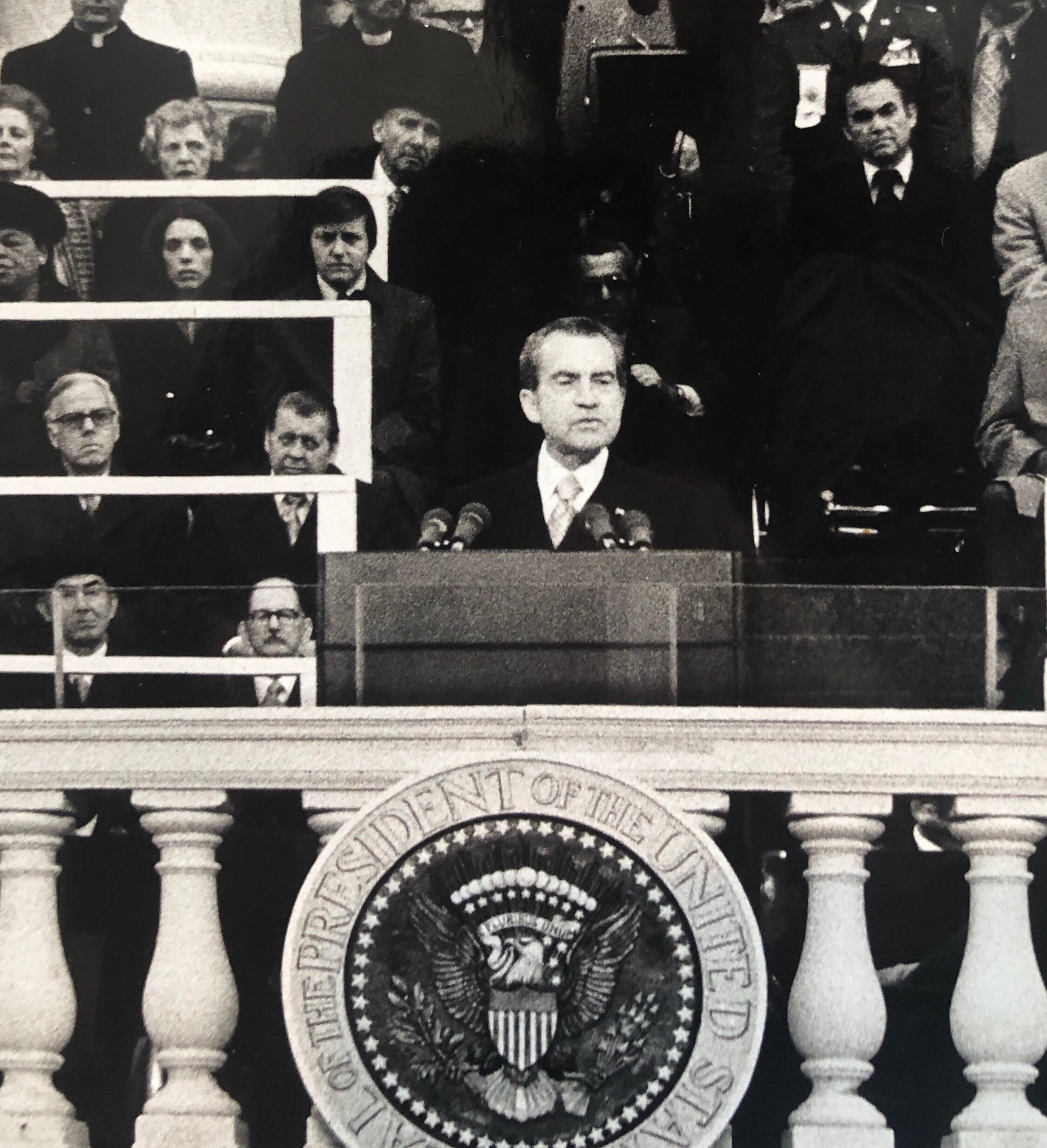 Vintage Print Silver Gelatin Signed Photo President Richard Nixon Innaugural - Photograph by Fred McDarrah