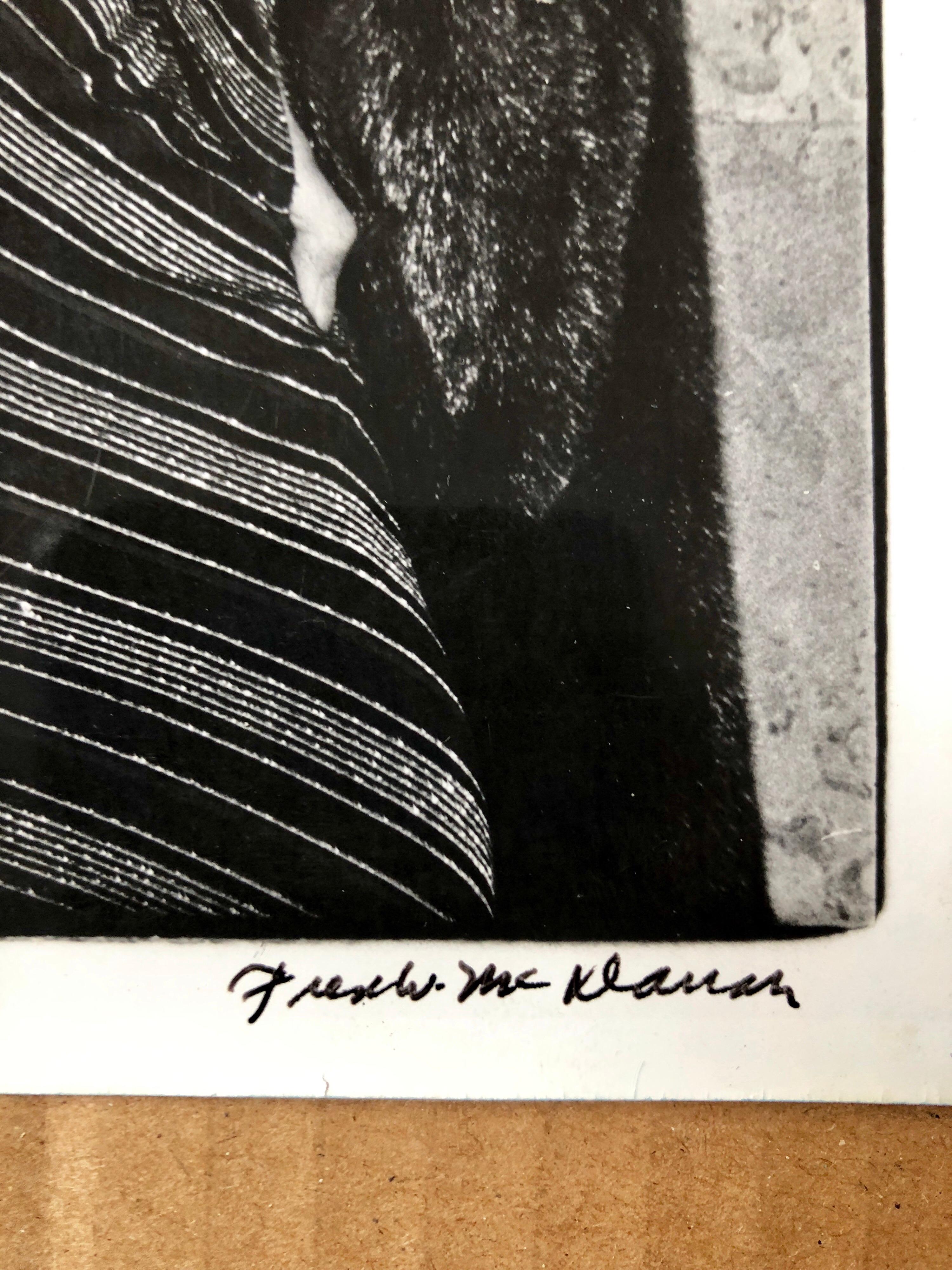 Silber-Gelatine-Druck, signierte Fotografie der brasilianischen Schauspielerin Sonia Braga, Vintage (Amerikanische Moderne), Photograph, von Fred McDarrah