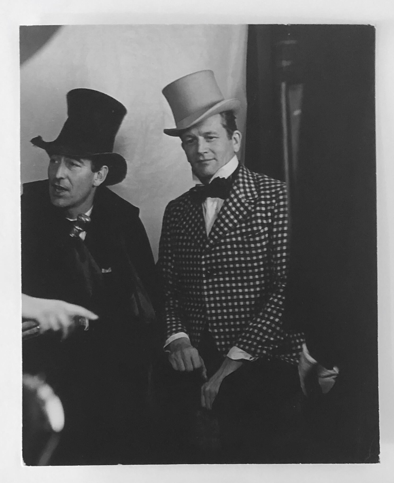 Vintage Silber-Gelatine-Fotografie Thomas Hoving John Lindsey, Kostüm-Party-Foto (Schwarz), Black and White Photograph, von Fred McDarrah