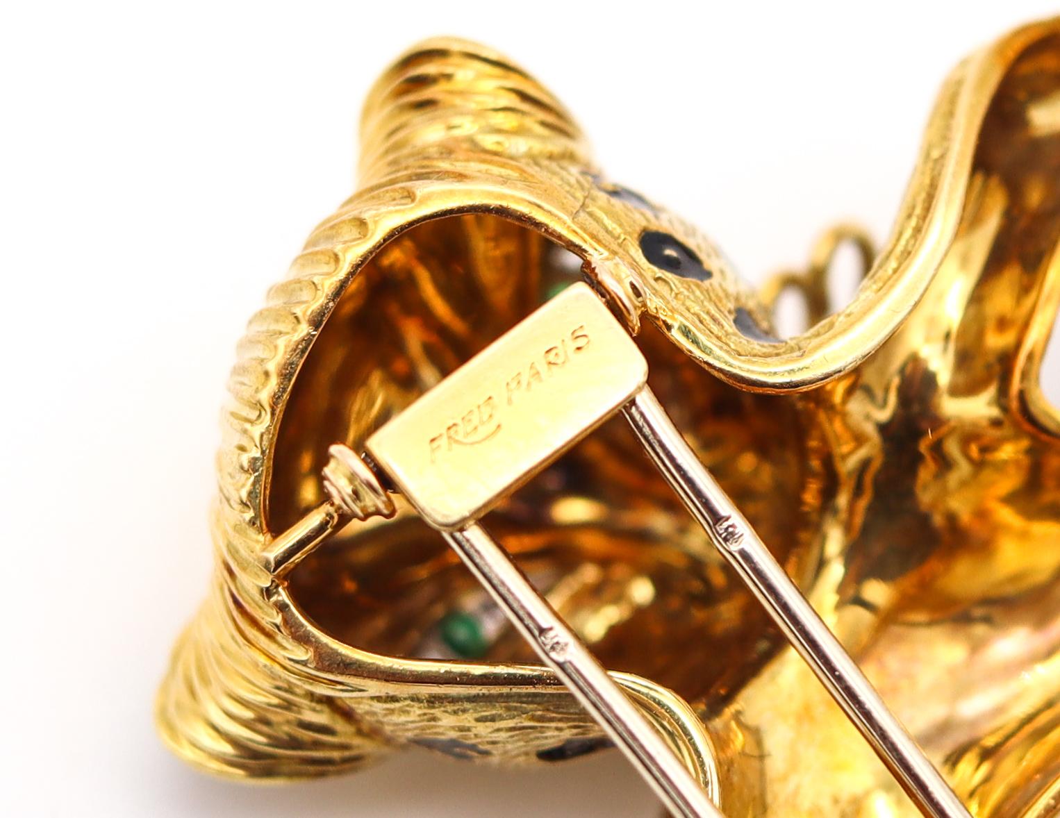 Old European Cut Fred of Paris 1970 Enamel Sauvage Cat Brooch 18k Gold with Diamonds & Emeralds For Sale