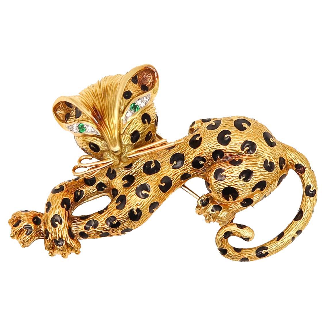 Fred of Paris 1970 Enamel Sauvage Cat Brooch 18k Gold with Diamonds & Emeralds For Sale