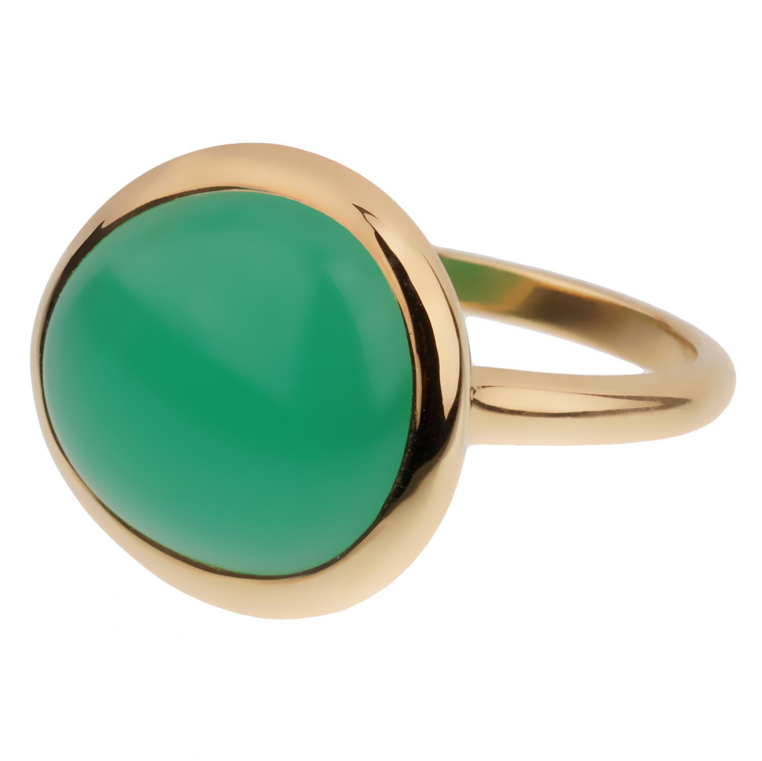 A chic Fred of Paris yellow gold cocktail ring showcasing a 7ct cabochon Chrysophase set in 18k gold. The ring measures a size 6 1/2 and can be resized if needed.