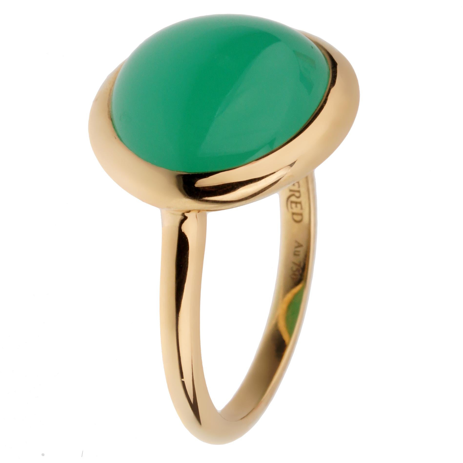 Women's or Men's Fred of Paris 7ct Chrysophase Cabochon Yellow Gold Cocktail Ring For Sale