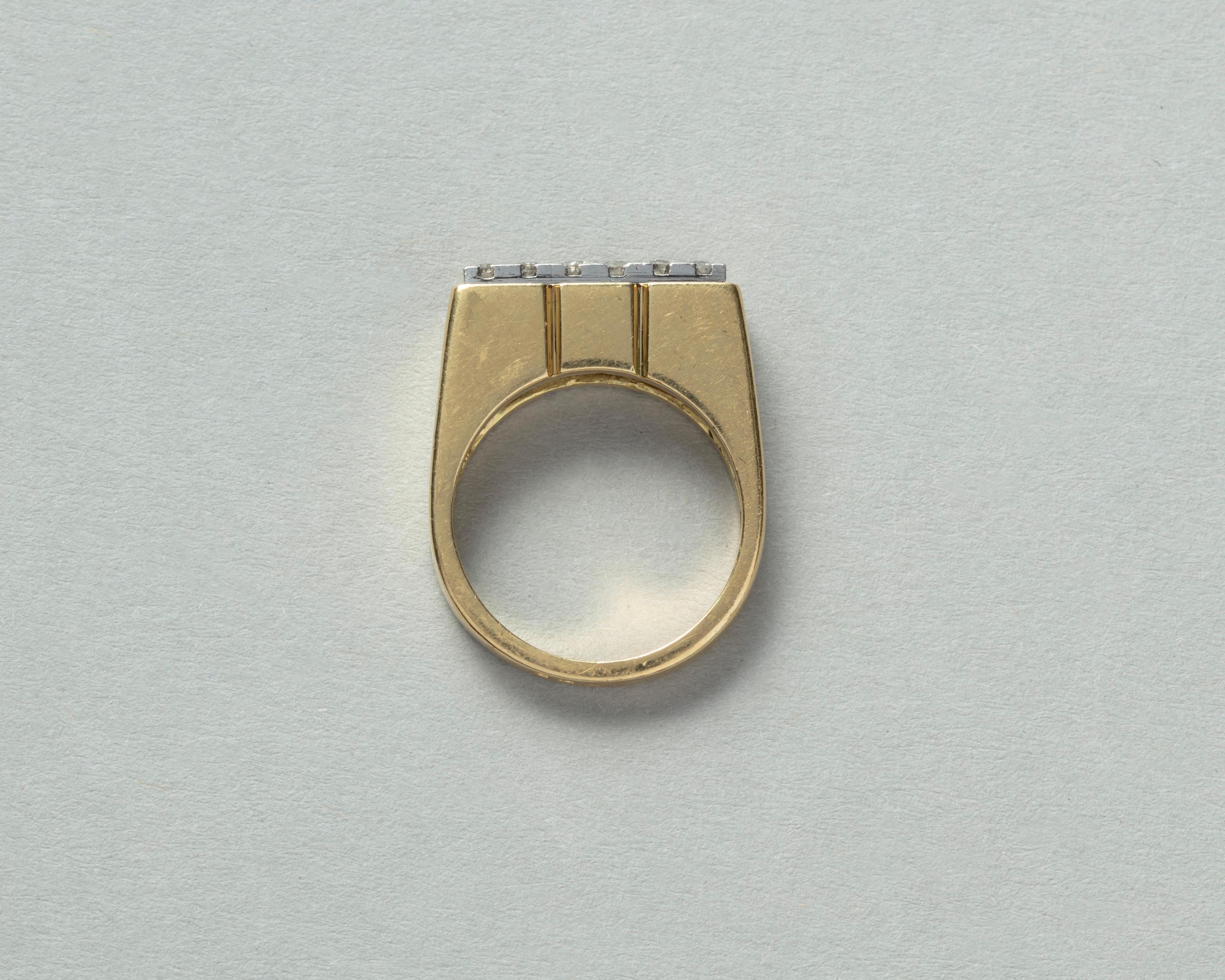 Fred of Paris Diamond and Gold Rectangular Ring In Good Condition For Sale In Amsterdam, NL
