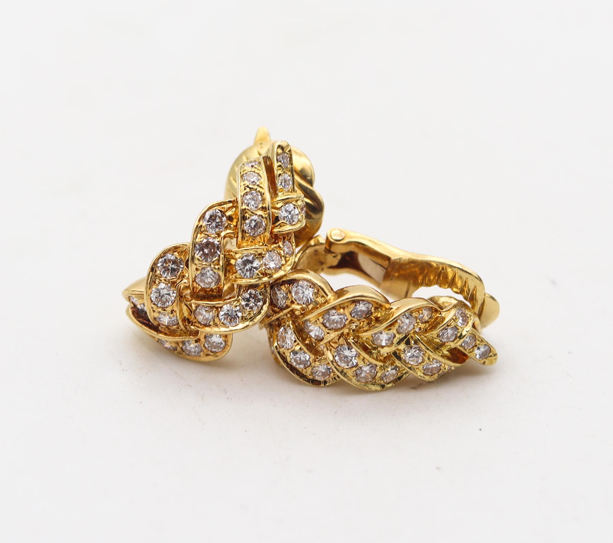 Fred Of Paris Hoops Earrings In 18Kt Yellow Gold With 2.64 Ctw In VS Diamonds In Excellent Condition For Sale In Miami, FL