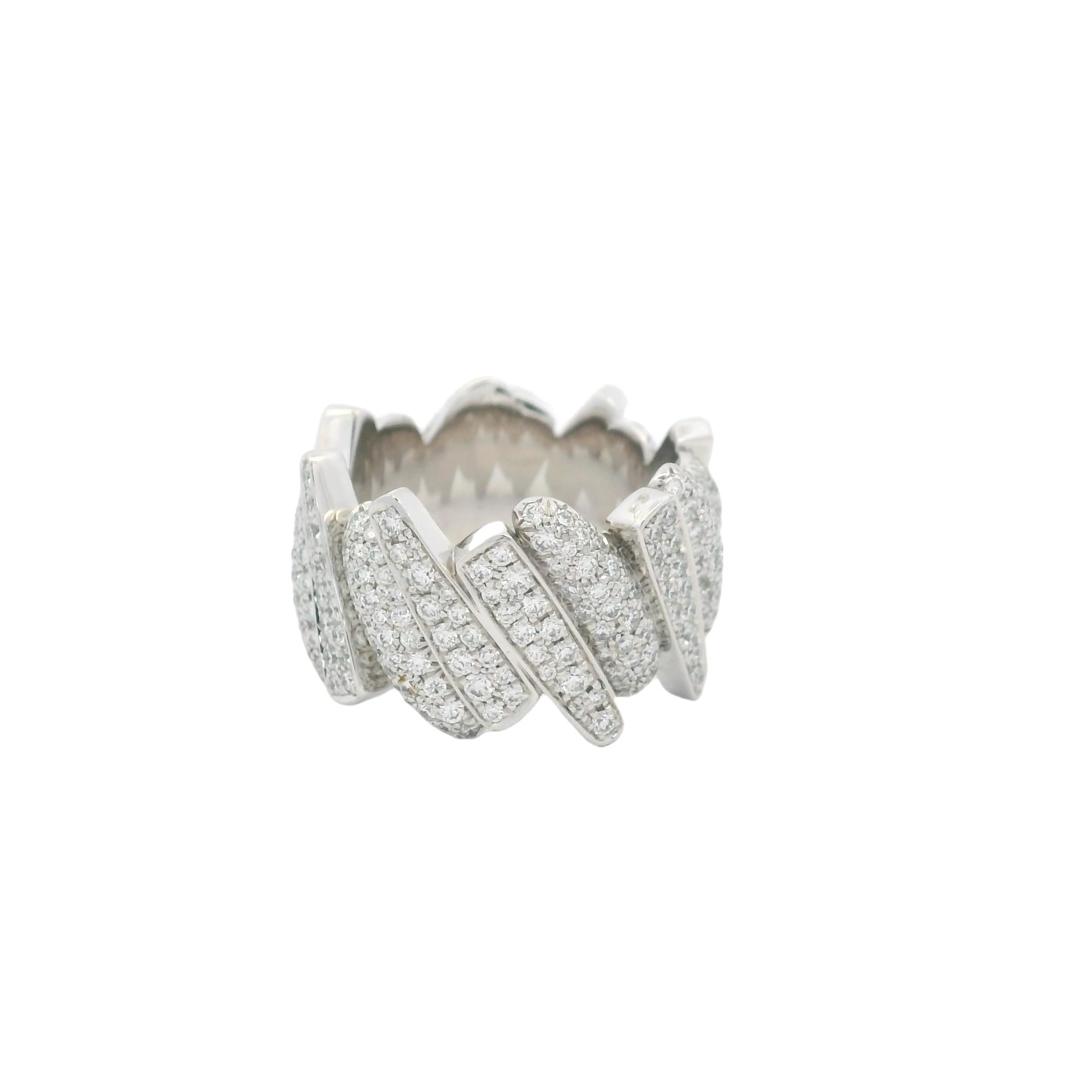 Taille ronde Fred of Paris - Bague en or blanc 18 carats avec pavé de diamants, 2,18 carats en vente
