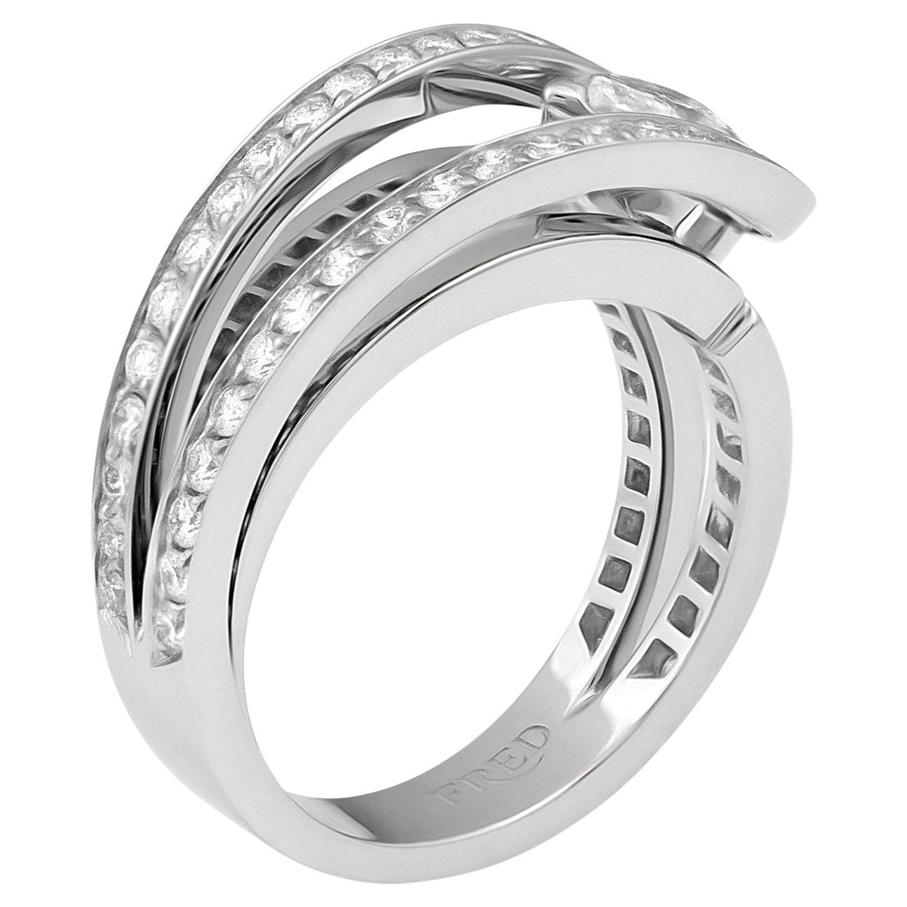 Fred of Paris Platin-Diamantring mit birnenförmigem Ring im Angebot