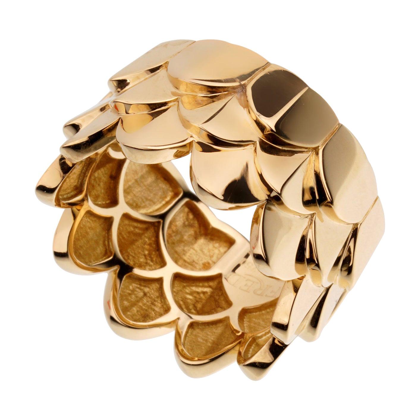 Fred of Paris Bague à anneau en or jaune à trois arcs en vente