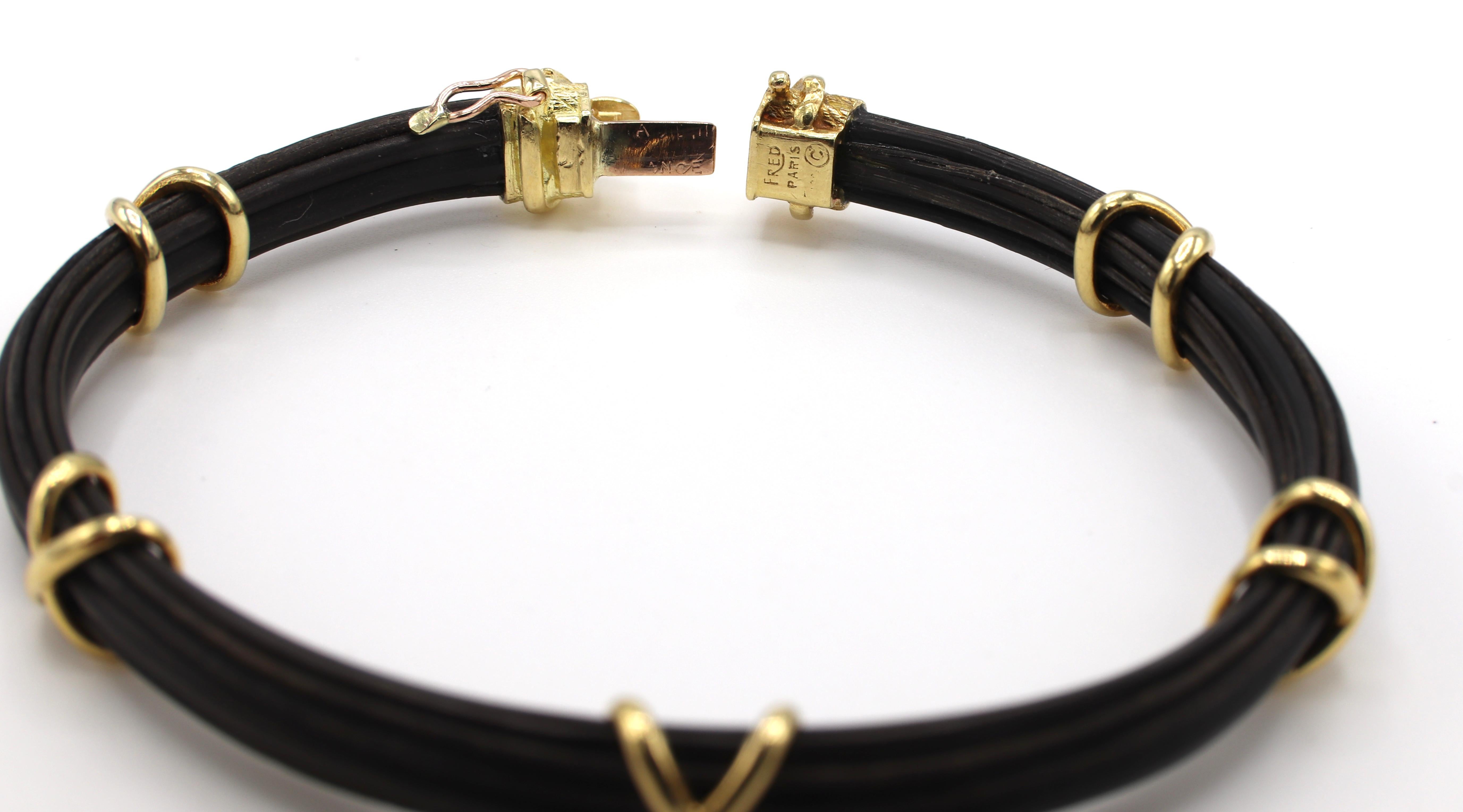 Fred Paris 18 Karat Yellow Gold Elephant Hair Bangle Bracelet In Good Condition In  Baltimore, MD