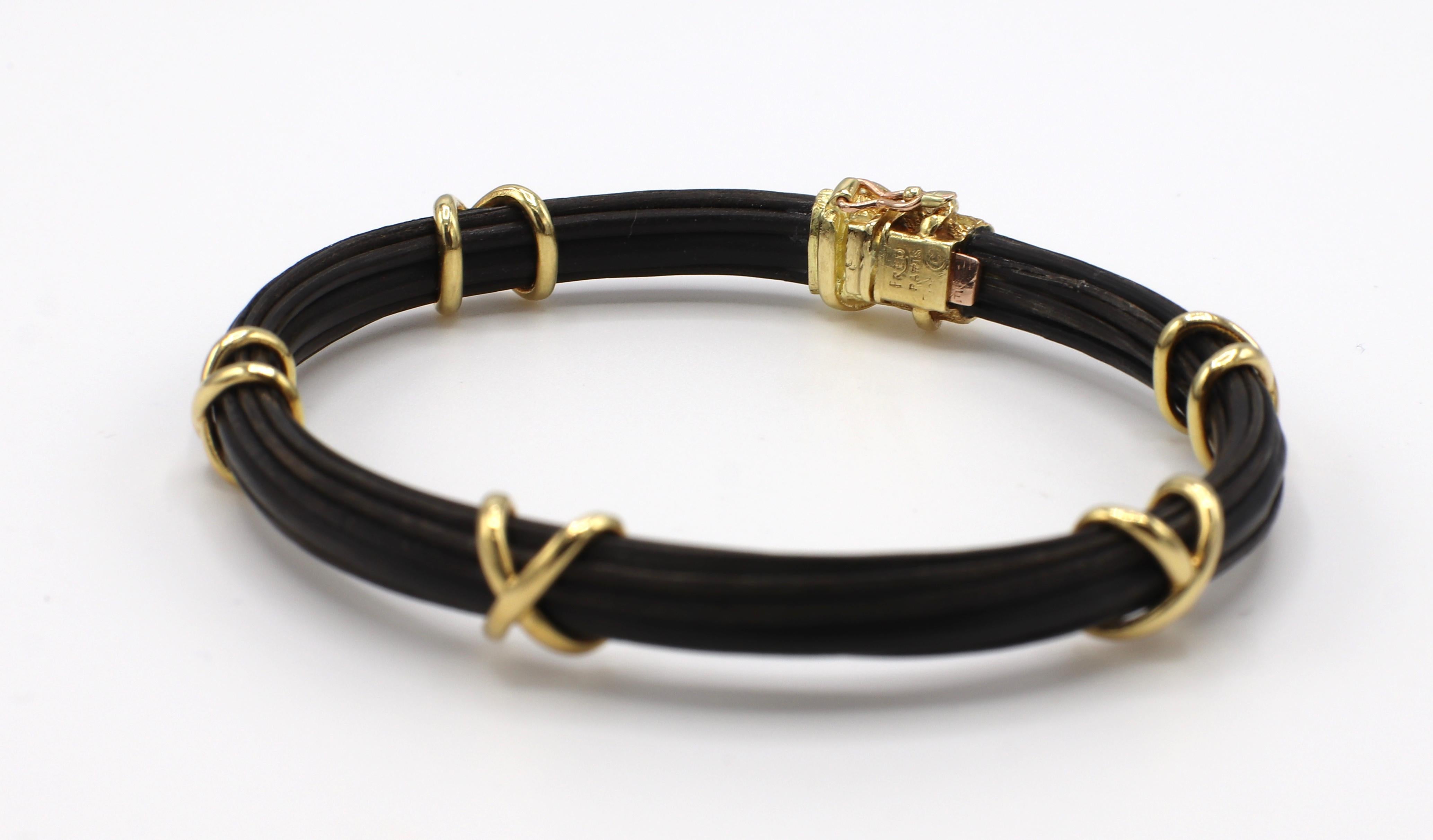 Women's or Men's Fred Paris 18 Karat Yellow Gold Elephant Hair Bangle Bracelet