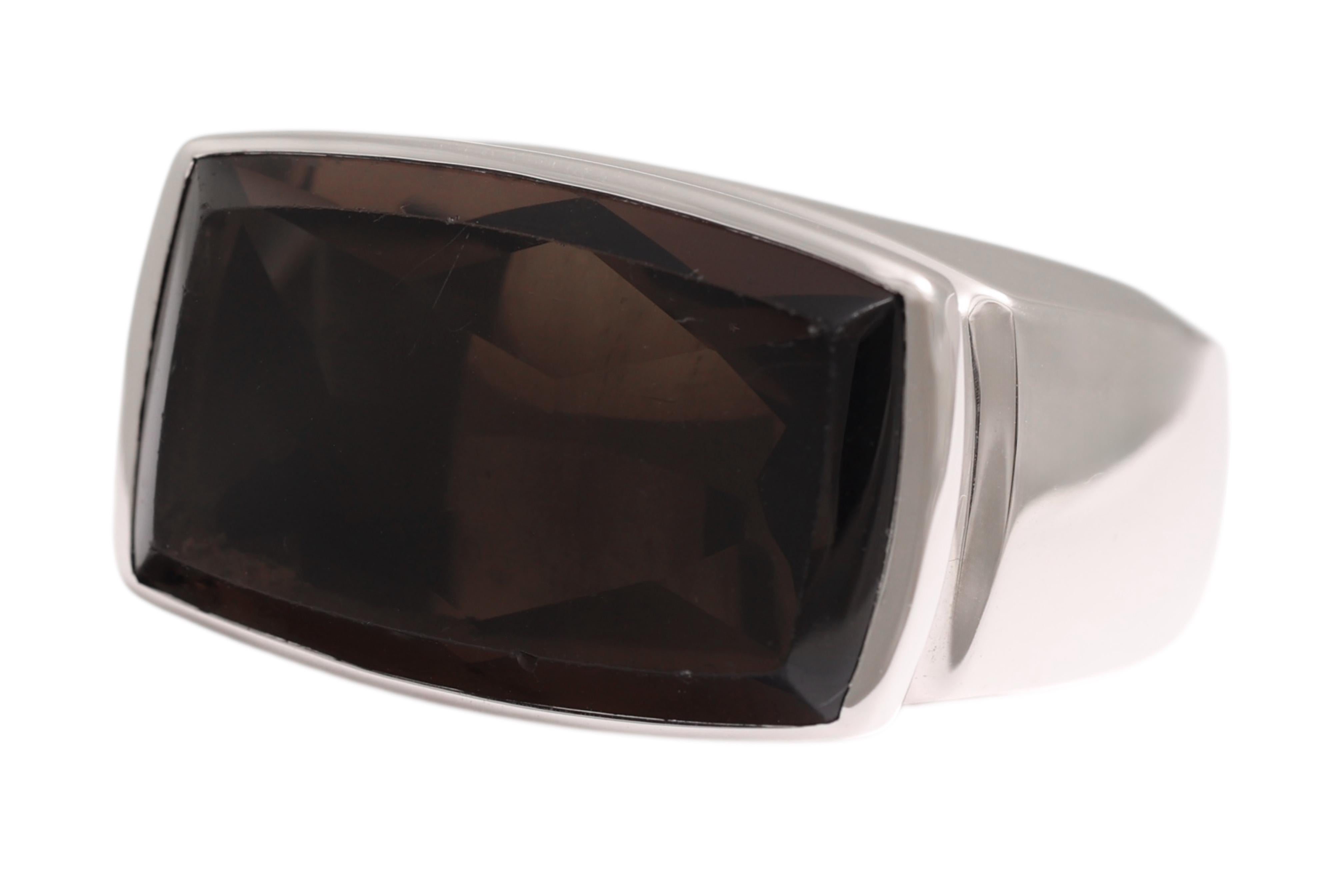 Fred Paris 18 Kt Weißgold mit riesigem natürlichen Rauchquarz (Gemischter Schliff) im Angebot