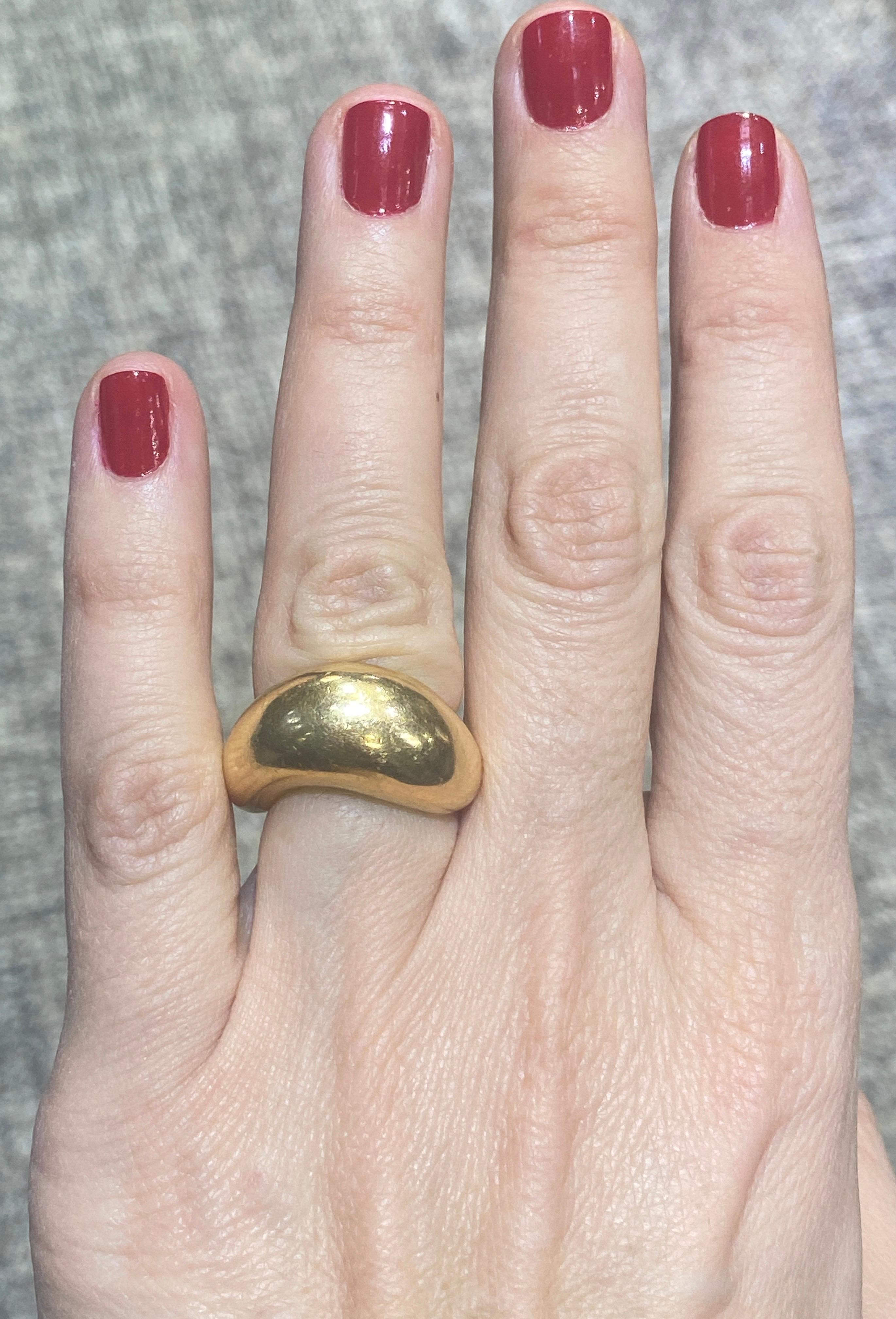Modern Fred Paris 18k gold 1980s asymetric ring For Sale